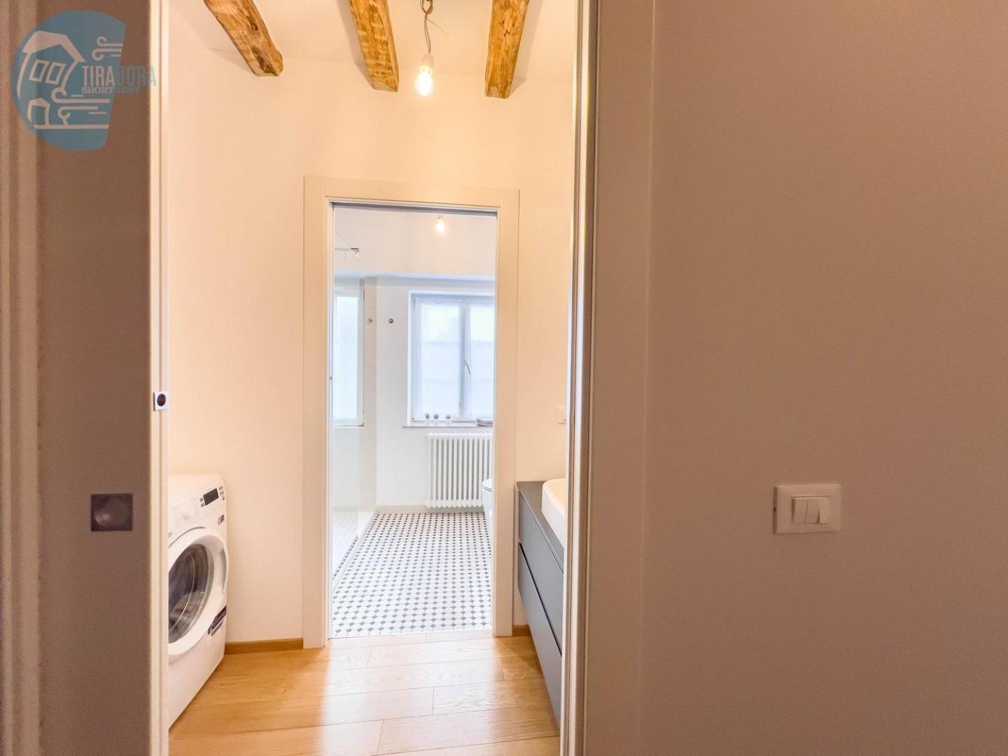 Mazzini 9 Tirabora Short Rent view 3