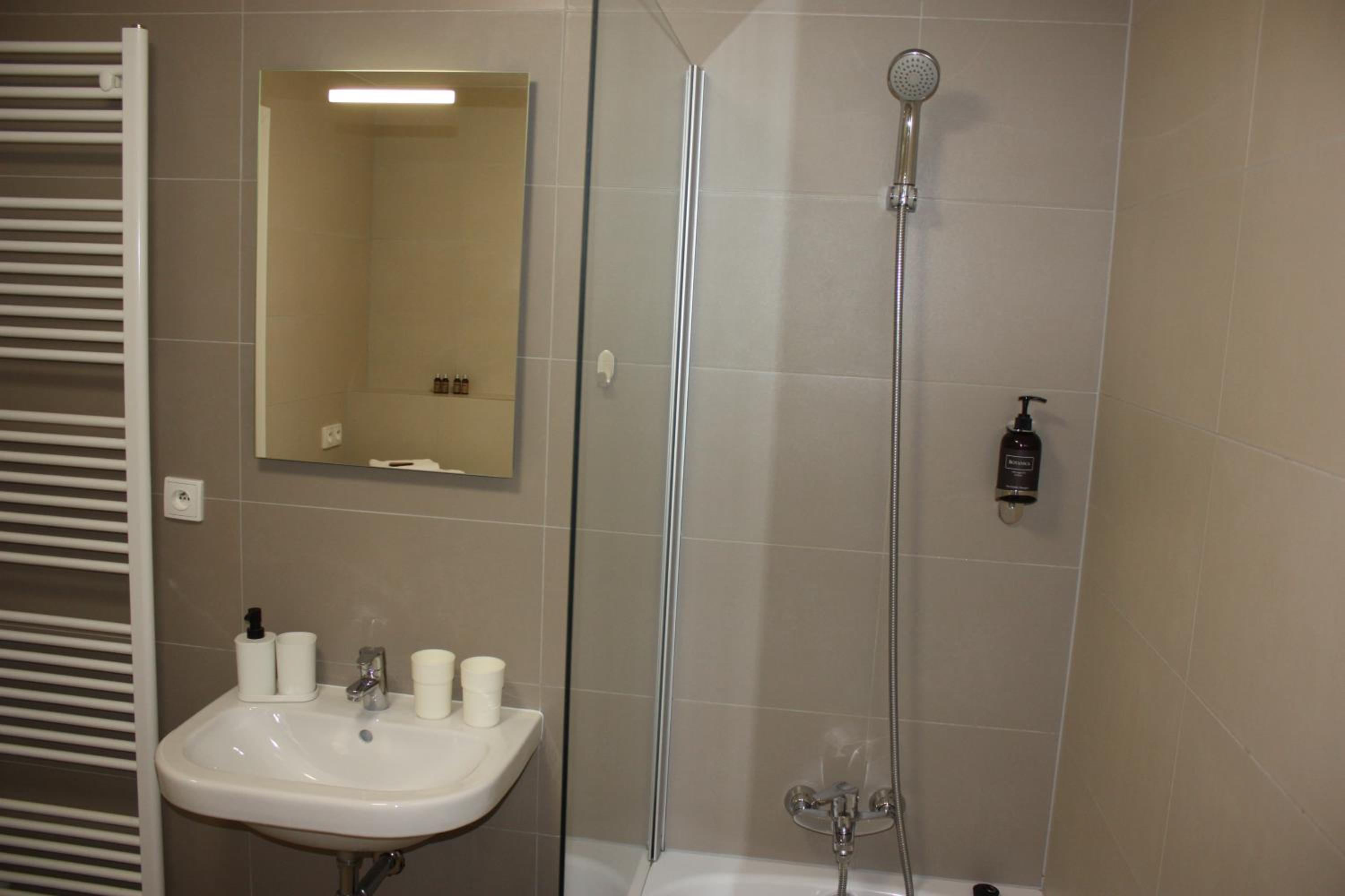 Lakepark Residence