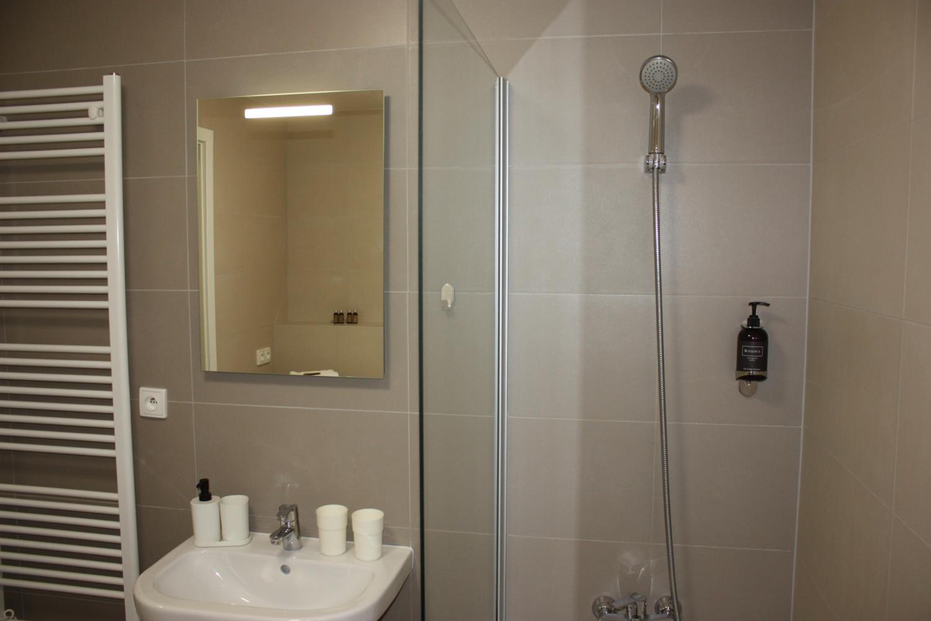 Lakepark Residence