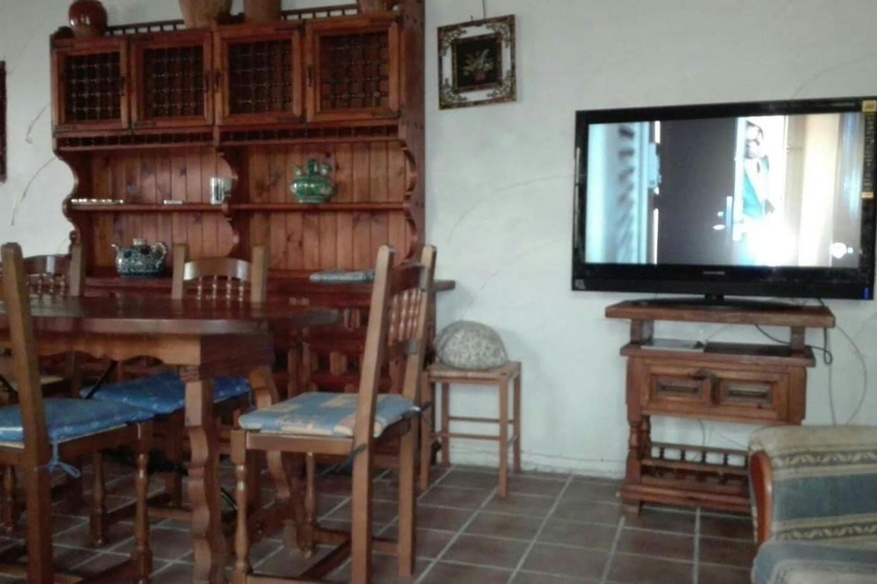 Charming House in Alera with Fireplace