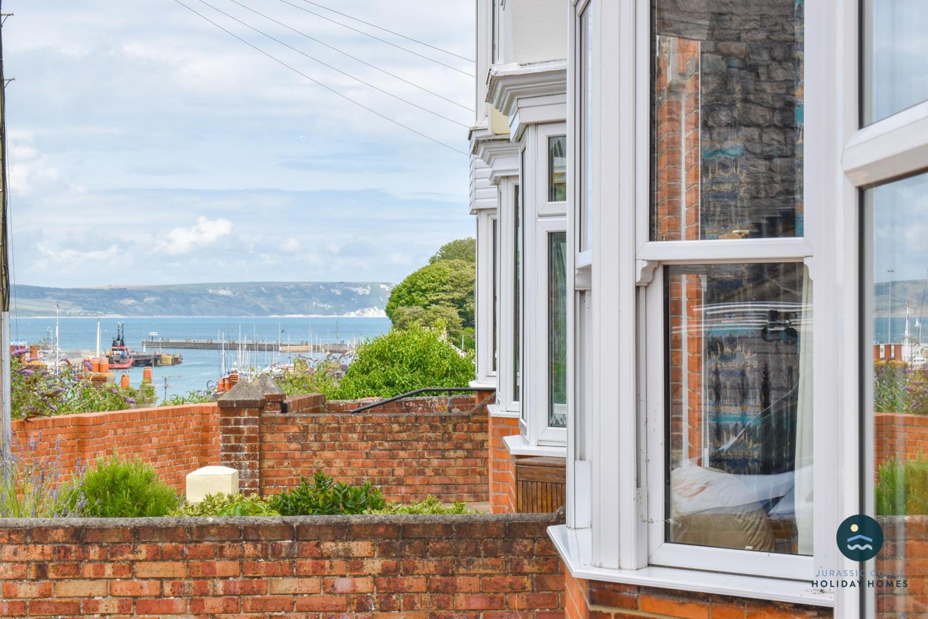 Silks Sails Harbourside Holiday Cottage