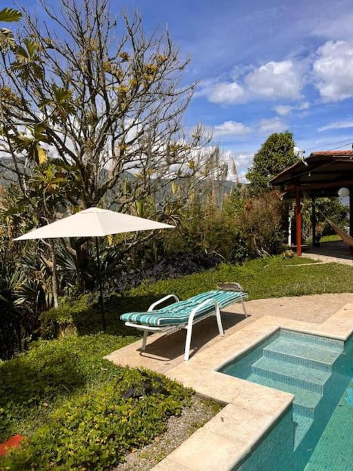Casa Nutabe - Casa de Campo en Girardota cerca a Medellín