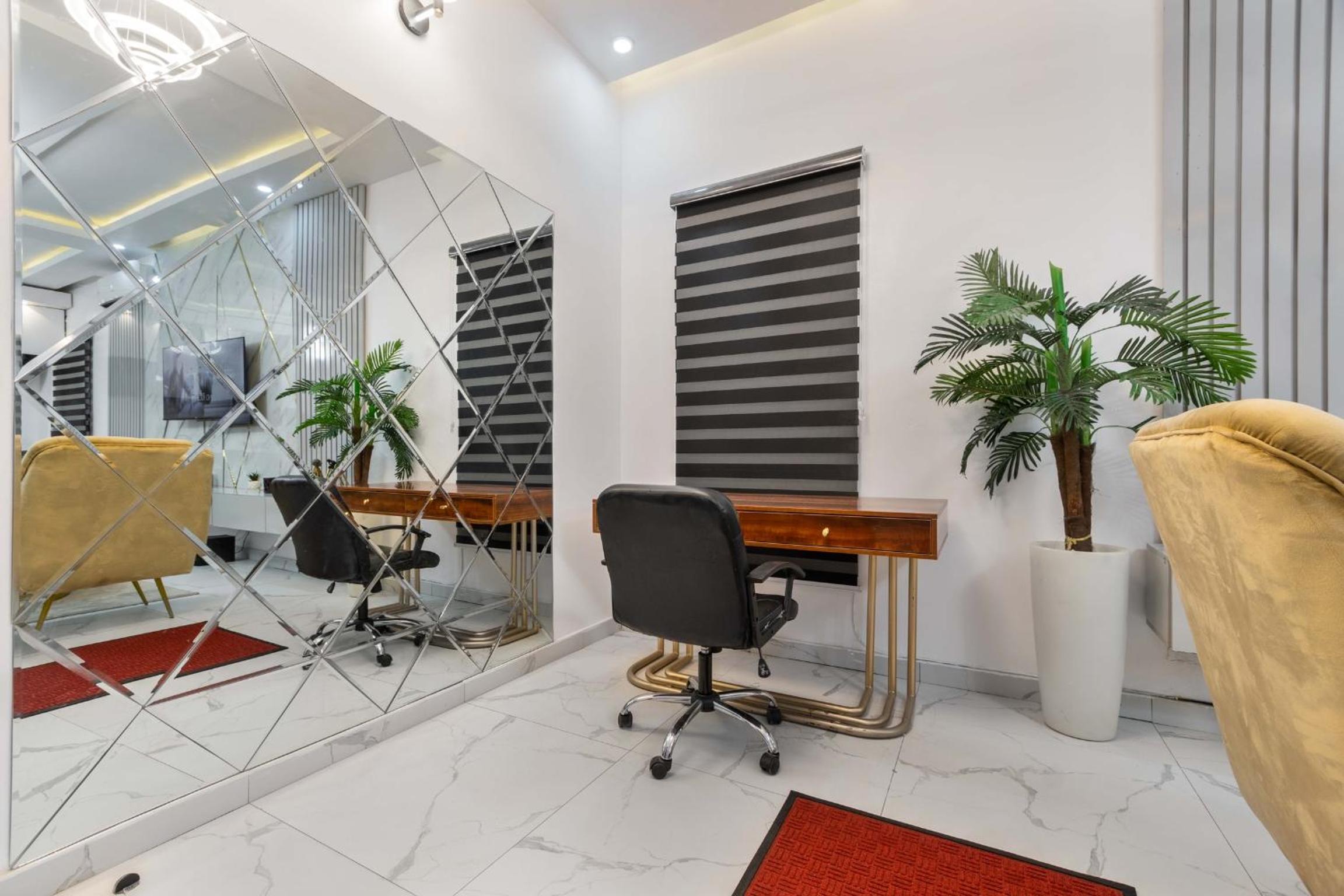Biggis Place - Luxury 1 bedroom view 4