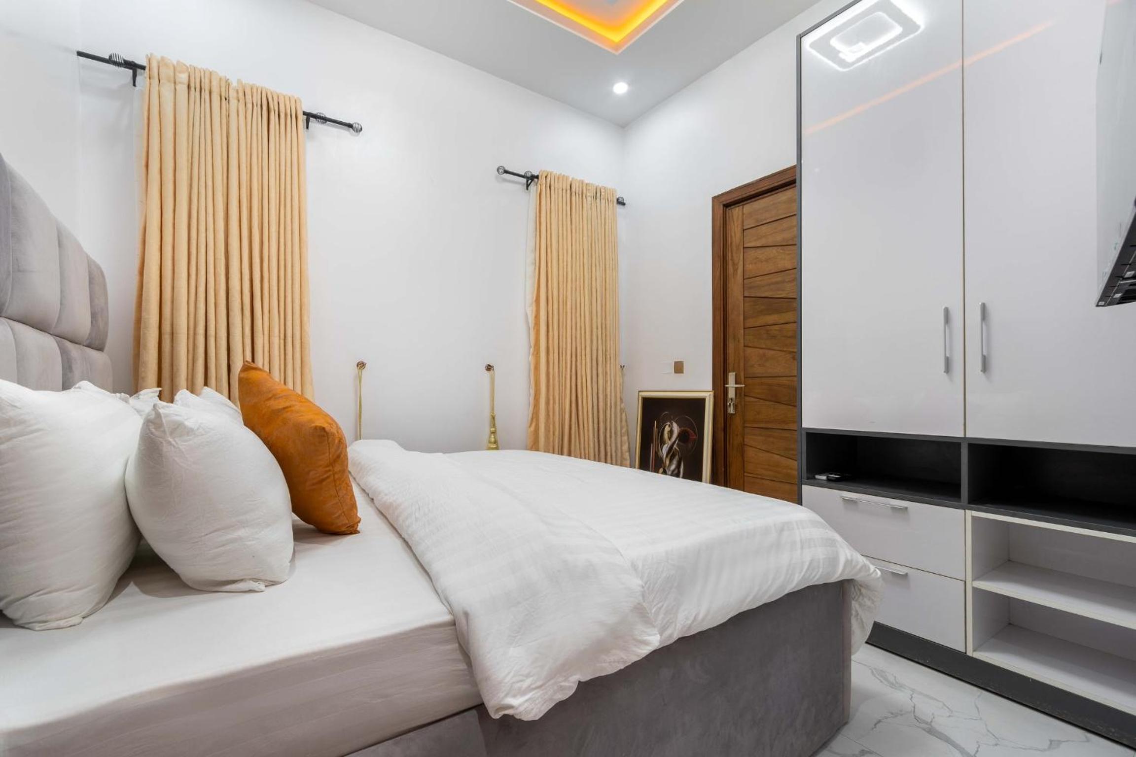 Biggis Place - Luxury 1 bedroom view 5