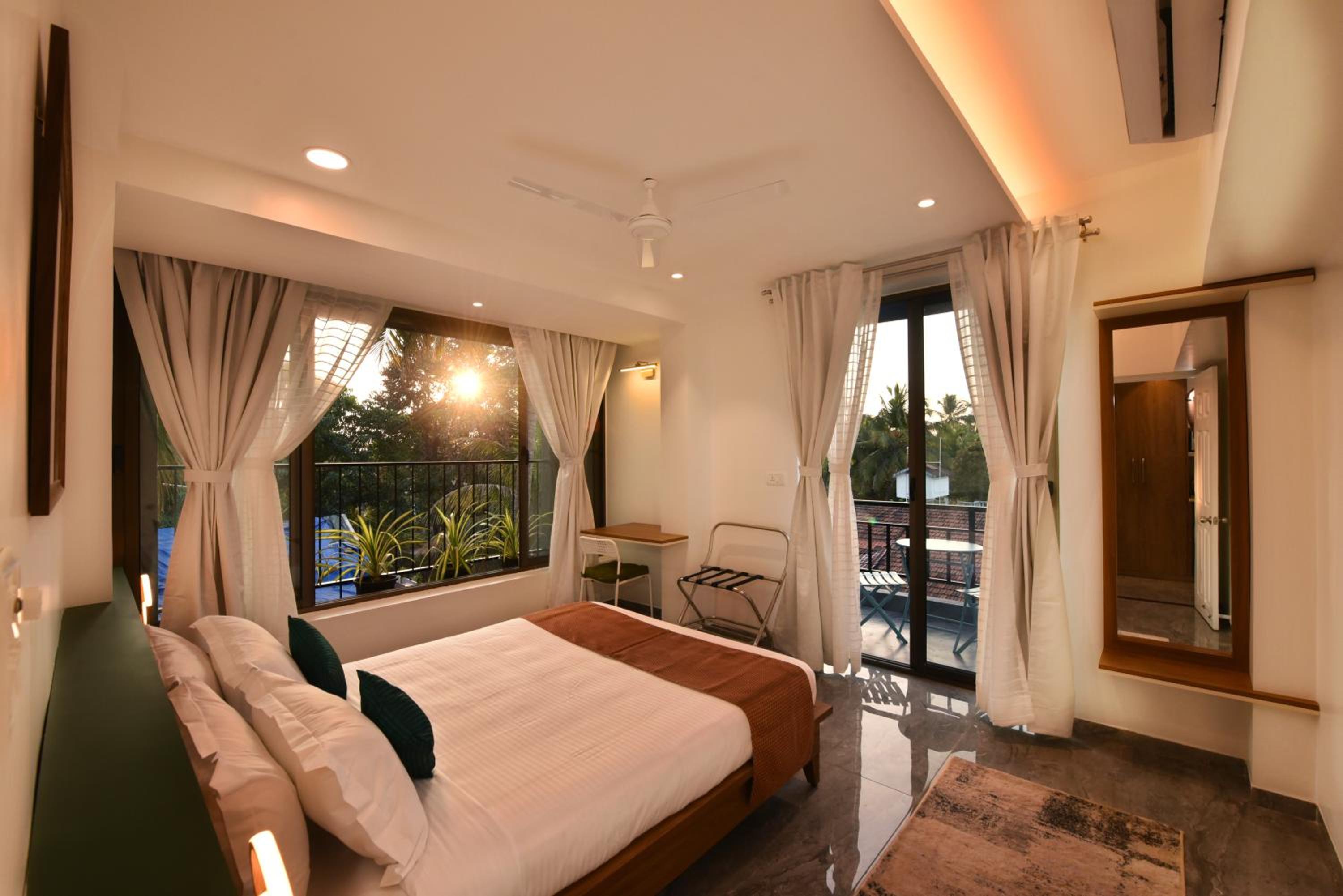Lembranca Studios & Suites Near Famous FLOATING CASINOS of Goa