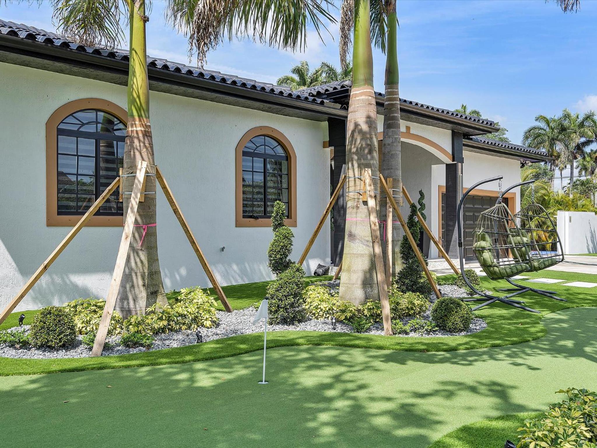 Villa ART Pool Golf Volleyball