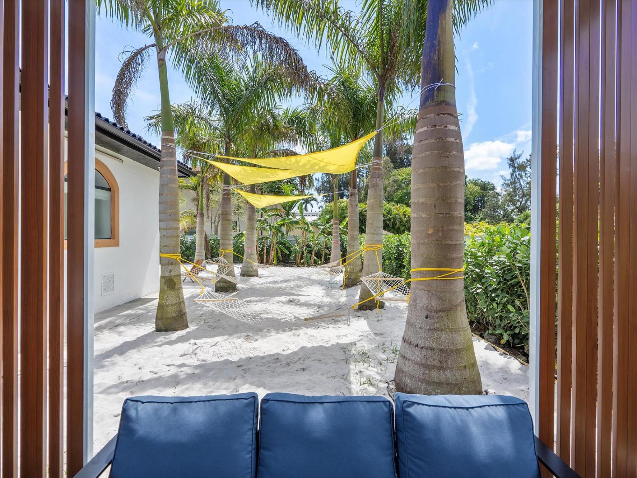 Villa ART Pool Golf Volleyball