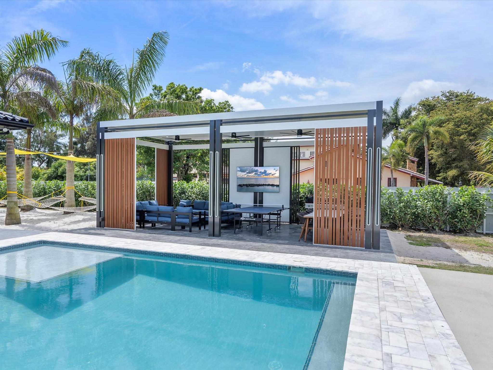 Villa ART Pool Golf Volleyball