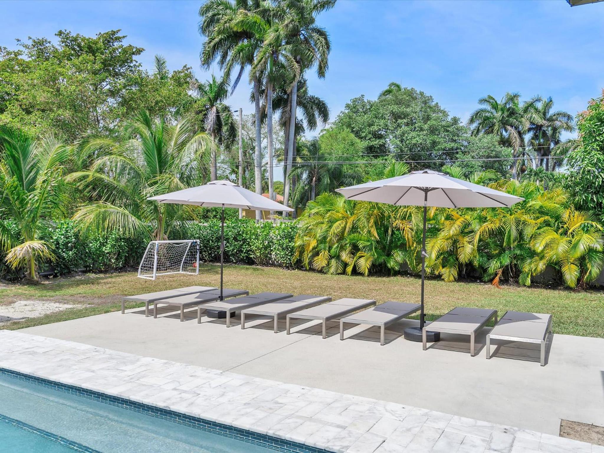 Villa ART Pool Golf Volleyball