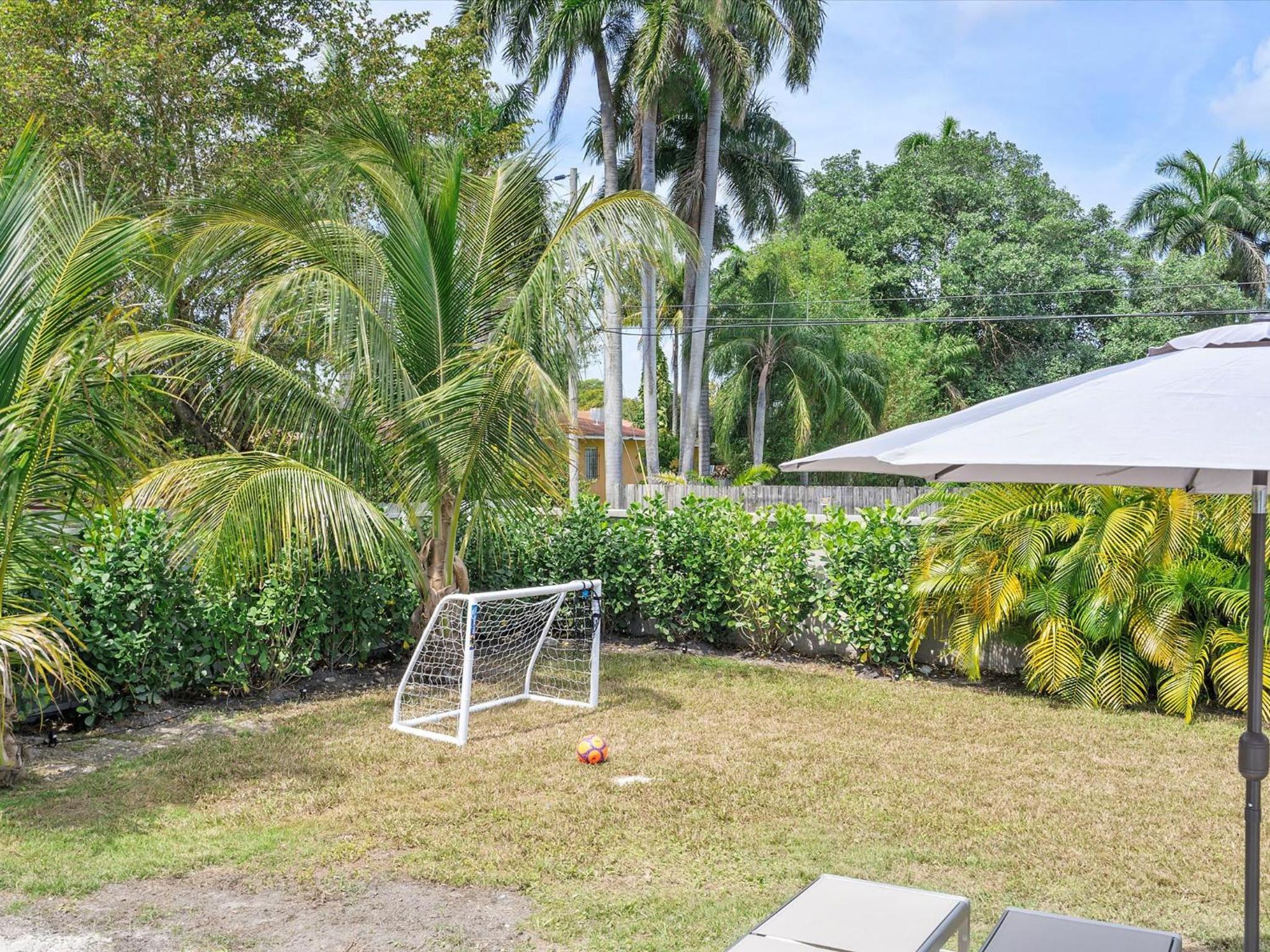 Villa ART Pool Golf Volleyball