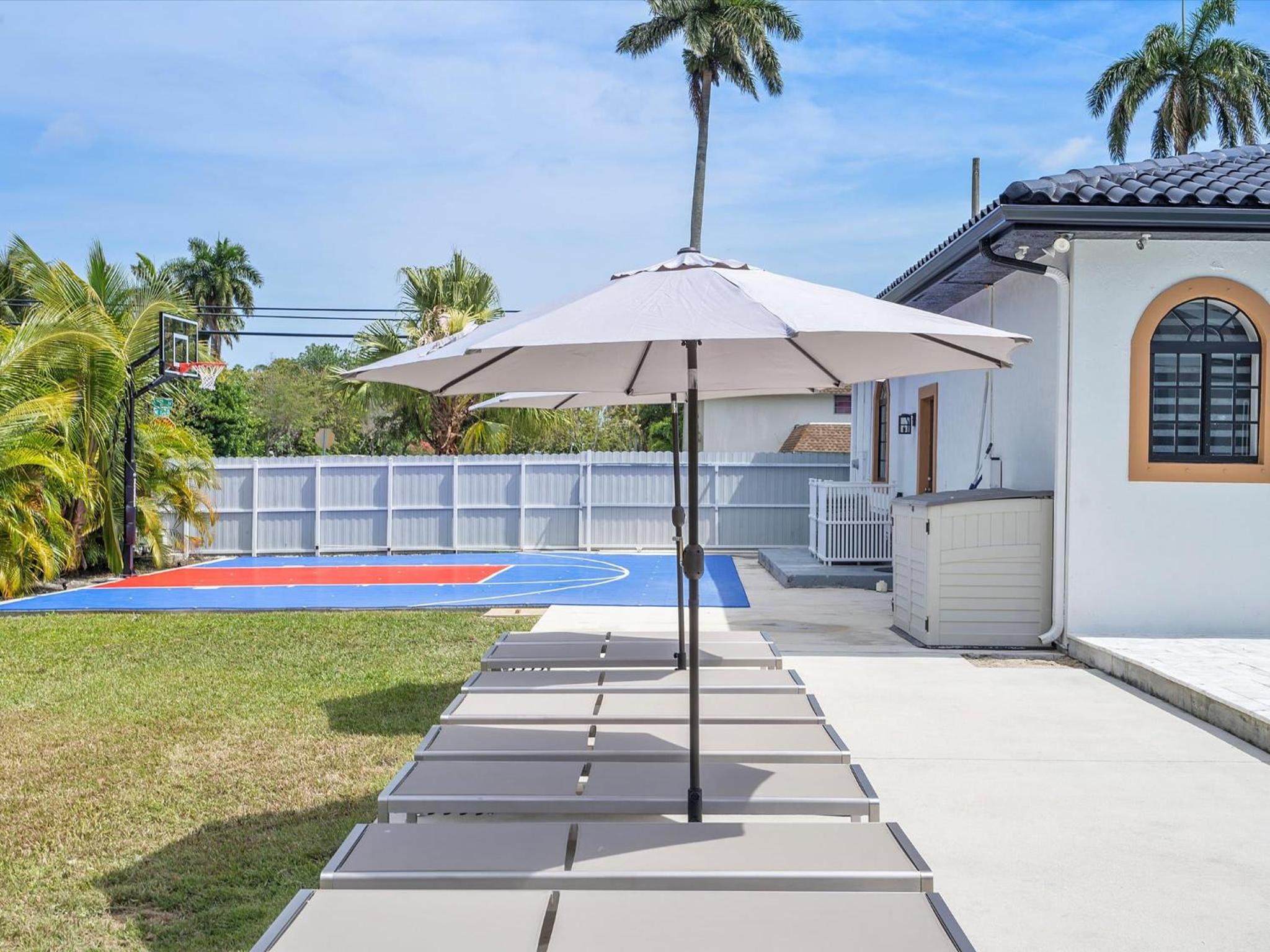 Villa ART Pool Golf Volleyball