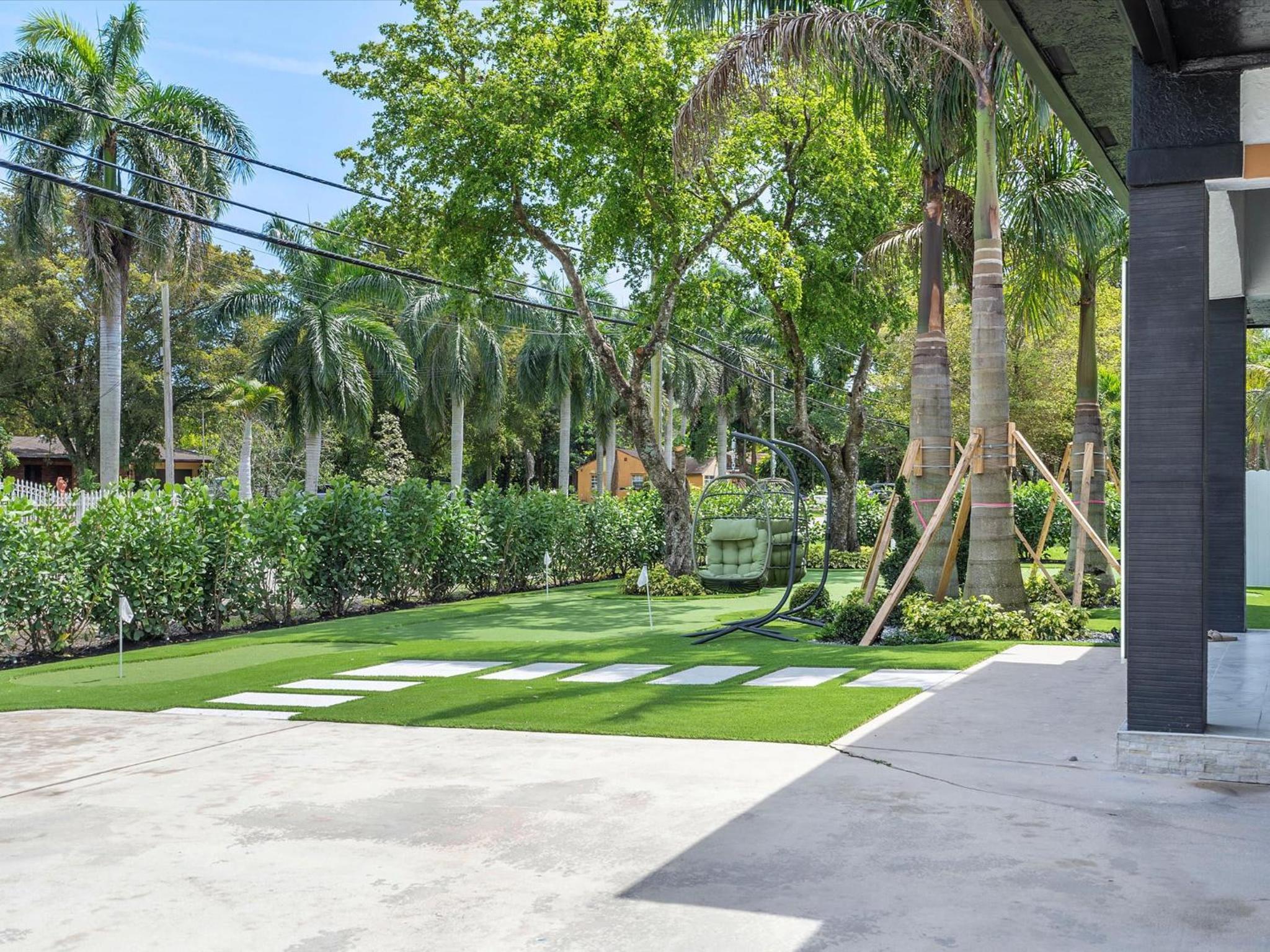 Villa ART Pool Golf Volleyball