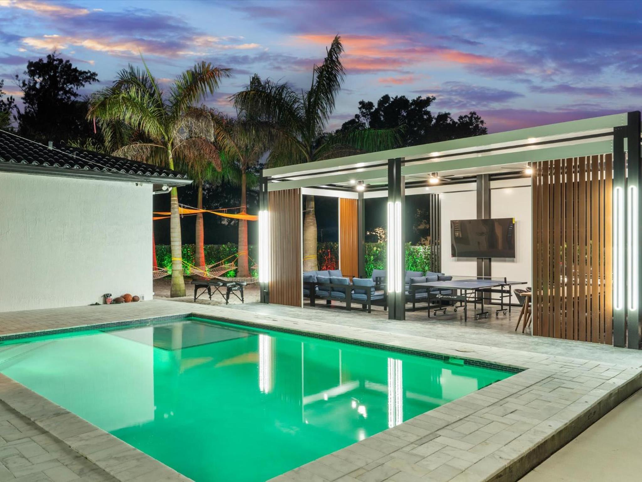 Villa ART Pool Golf Volleyball