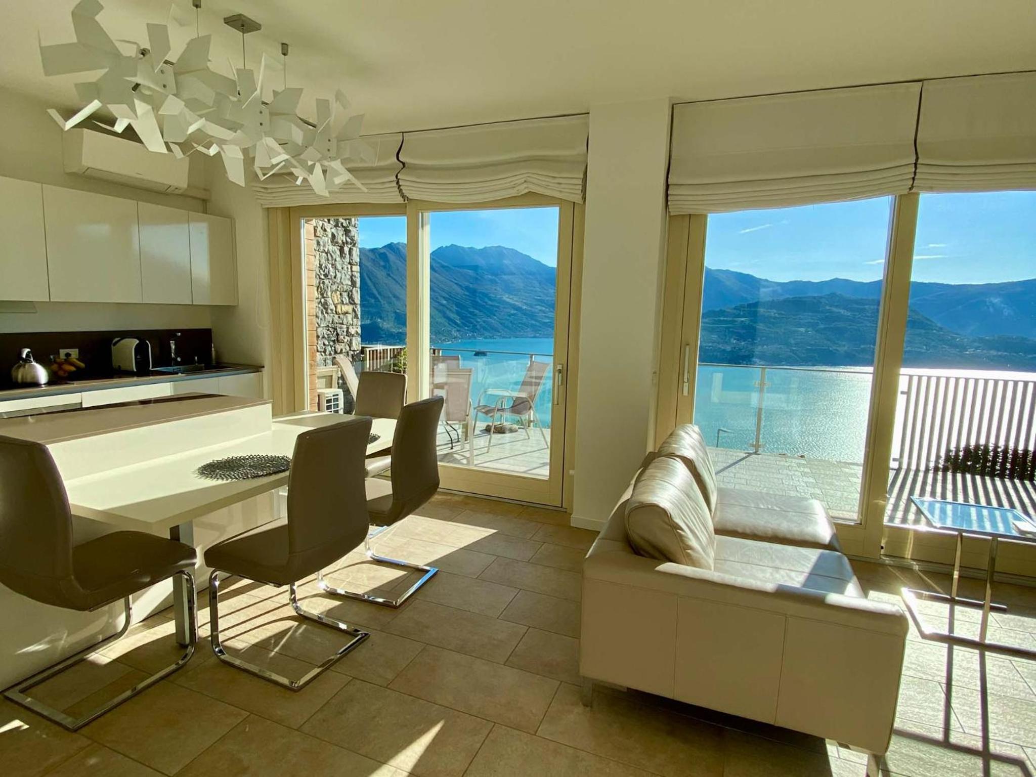 EnjoyIseoLake - Corinto - wonderful Lake front apartment photo 5