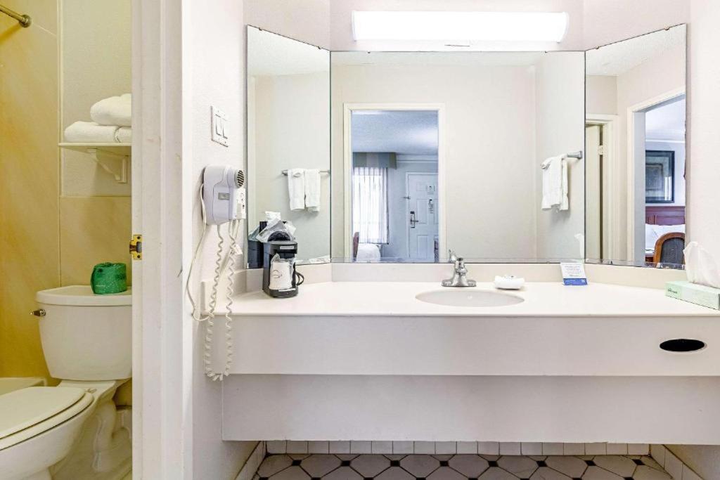 Rodeway Inn, Photo 29