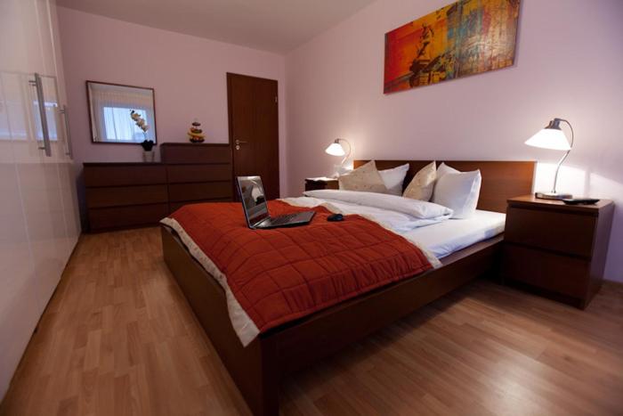 Apartments Atomis Hotel Düsseldorf City - Image 2