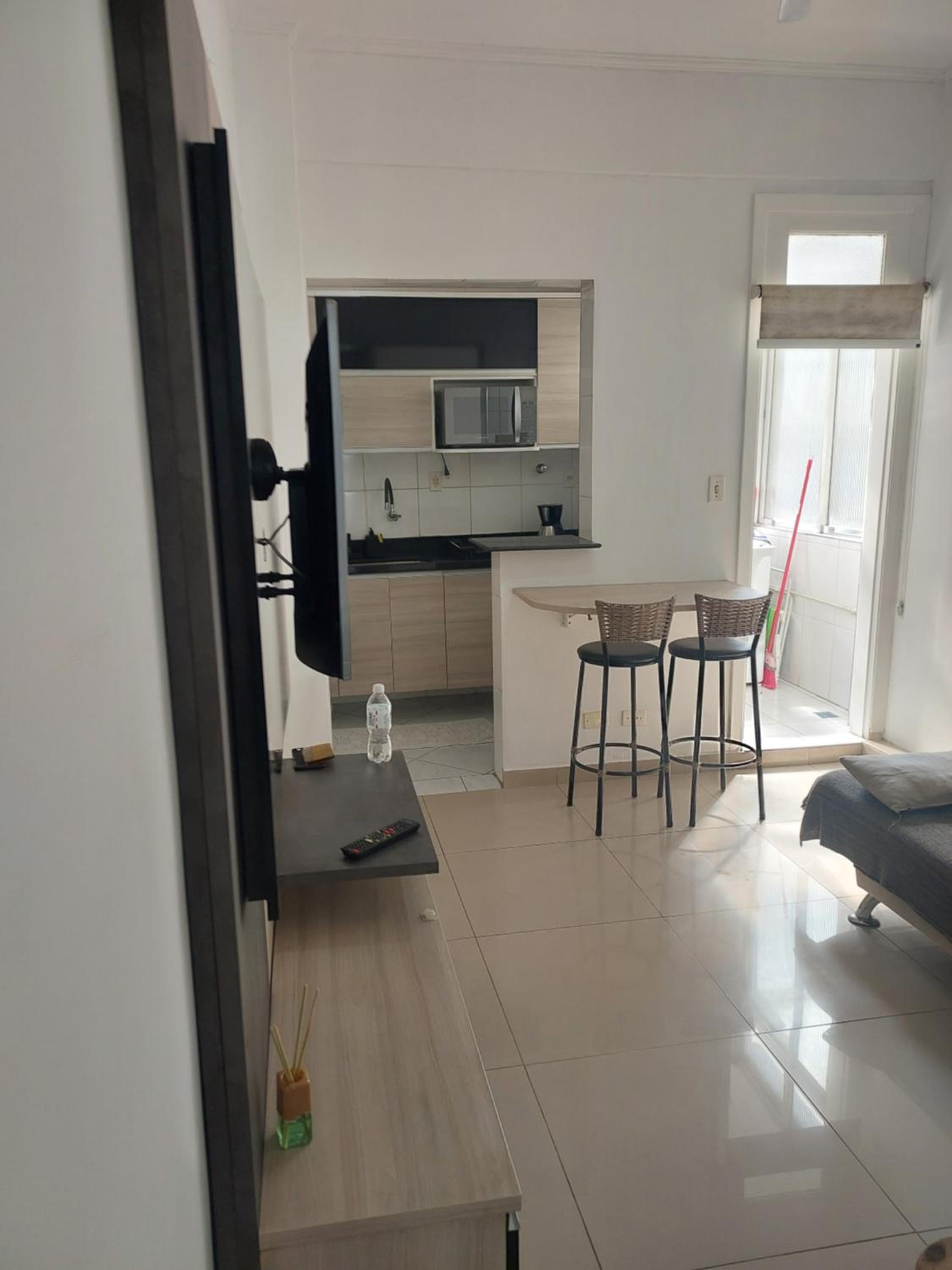 Vista ao mar, Wi-fi, Ar Cond, Portaria 24h, enxoval