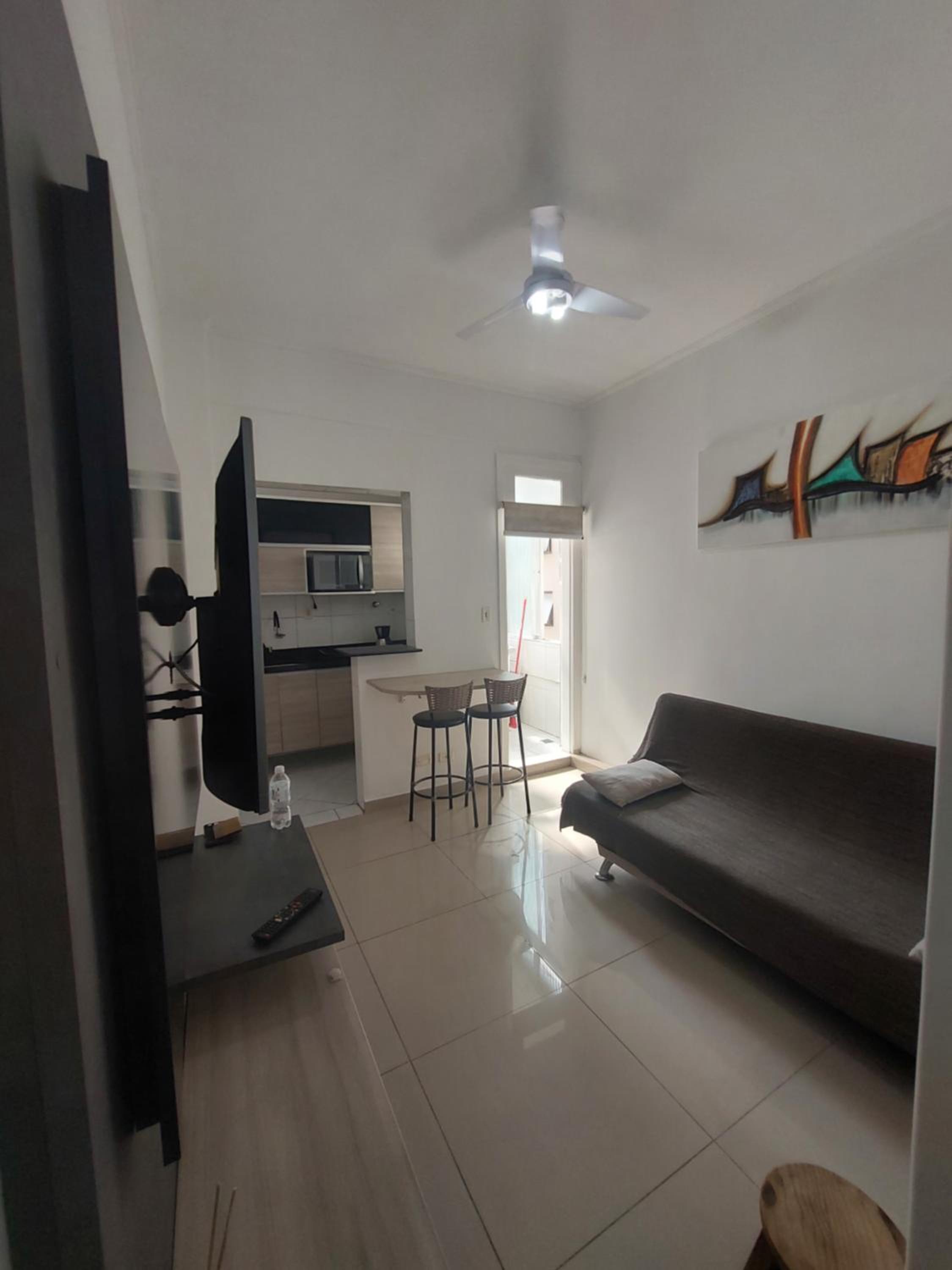 Vista ao mar, Wi-fi, Ar Cond, Portaria 24h, enxoval