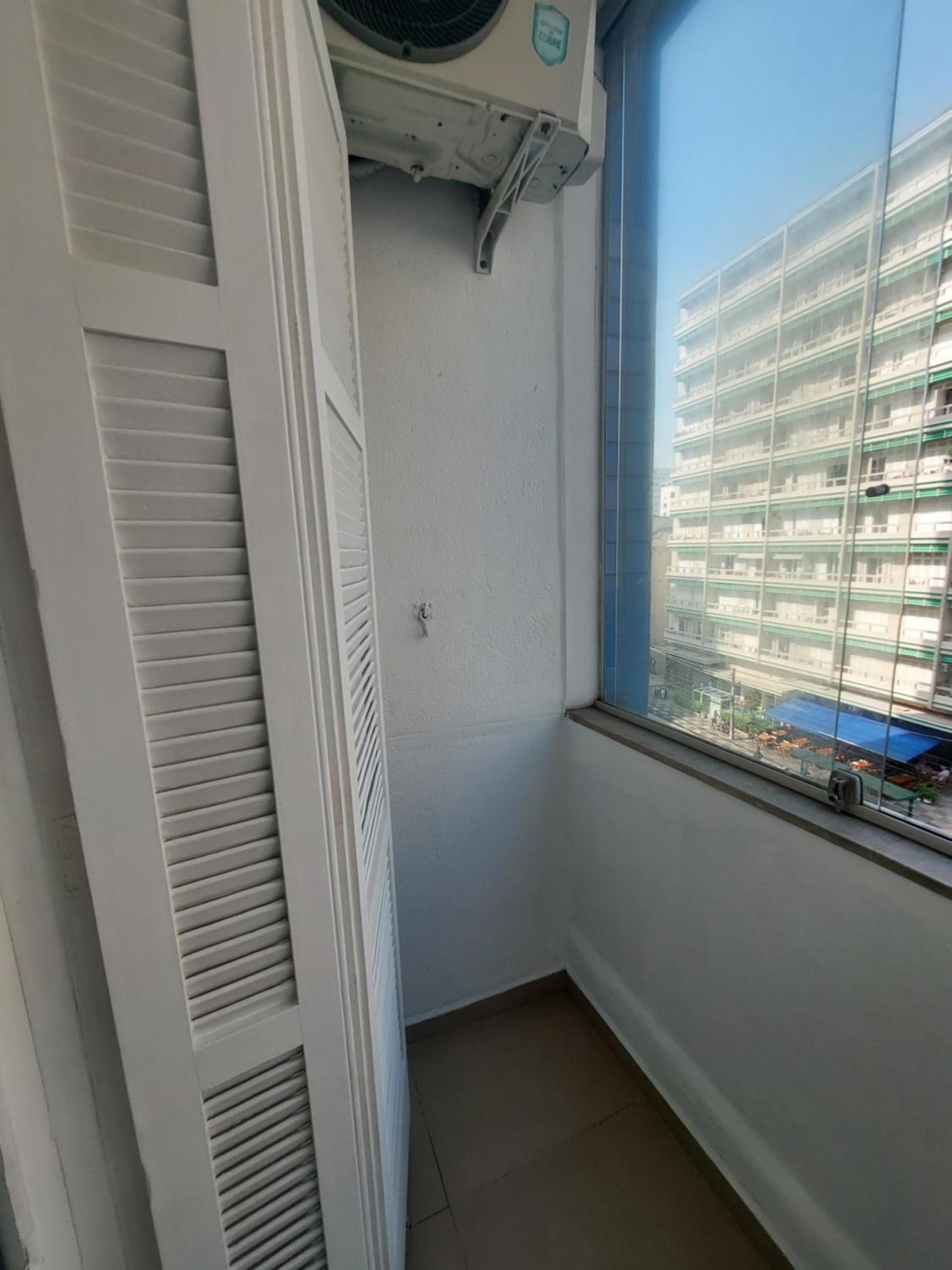 Vista ao mar, Wi-fi, Ar Cond, Portaria 24h, enxoval