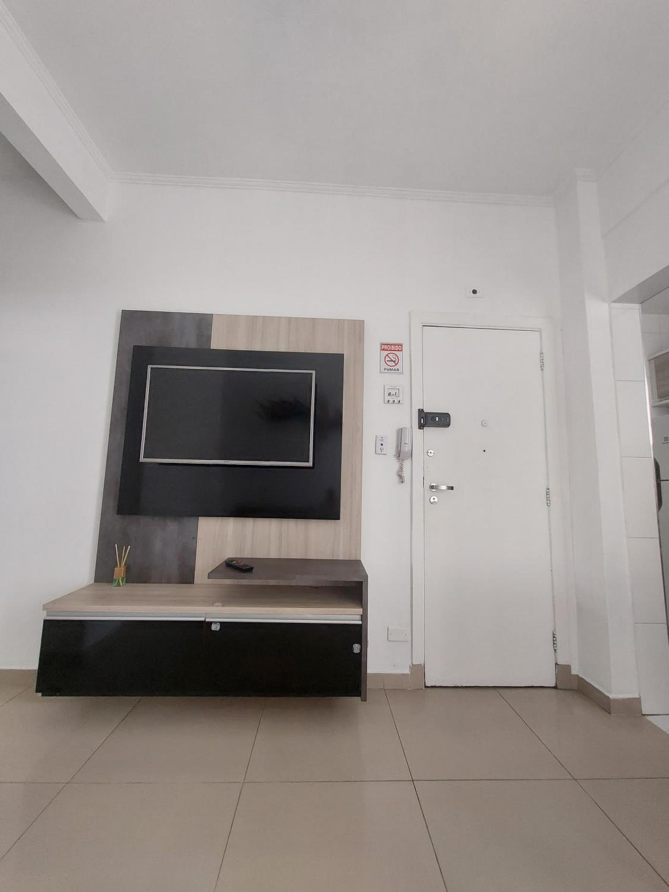 Vista ao mar, Wi-fi, Ar Cond, Portaria 24h, enxoval