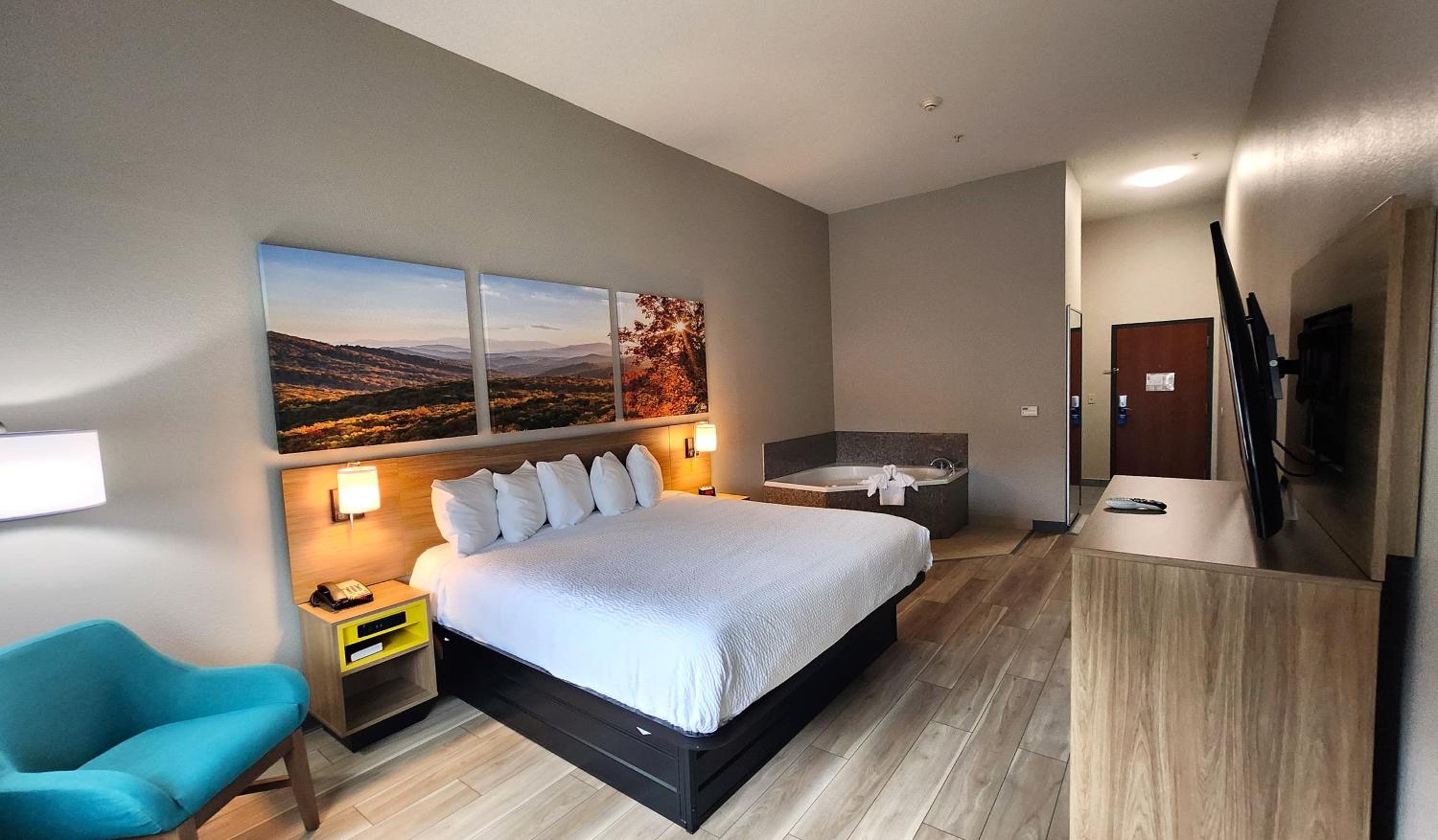 Russellville Vacations - Days Inn  Suites by Wyndham Russellville - Property Image 5