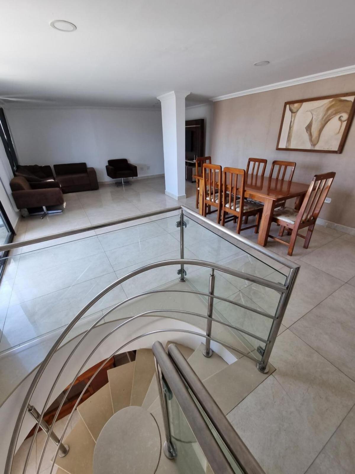 Guarapari Praia - Cobertura 6 quartos com piscina e churrasqueira