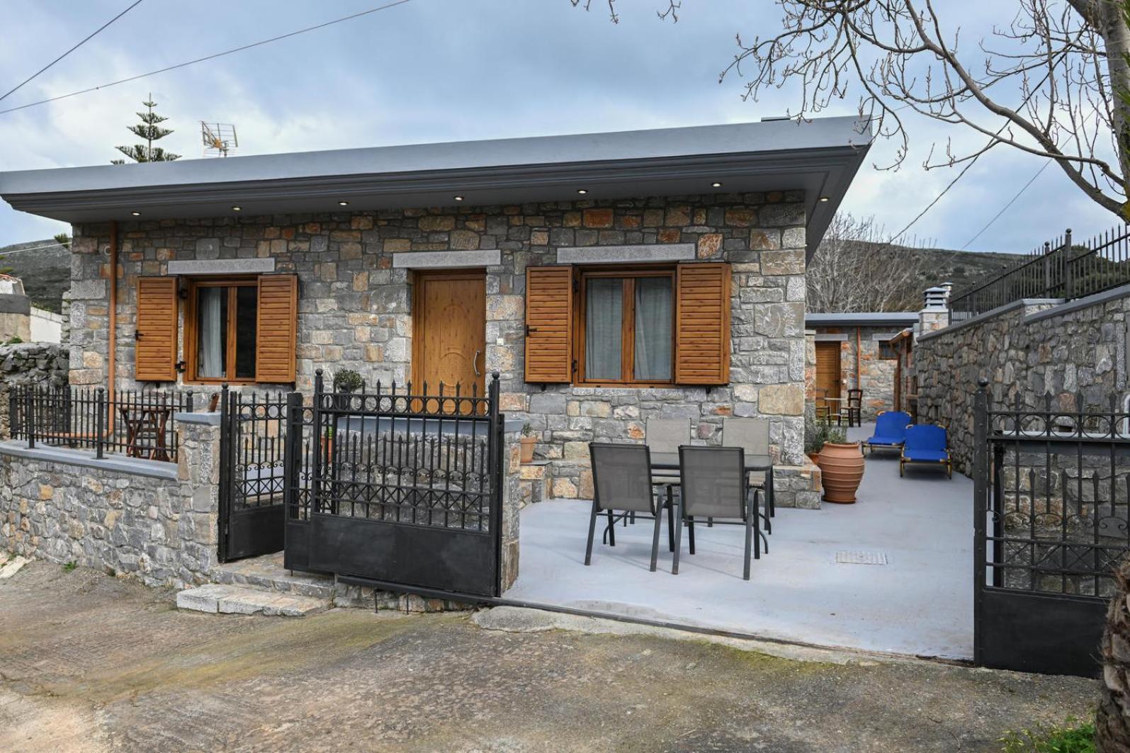 Mountain House Perampela