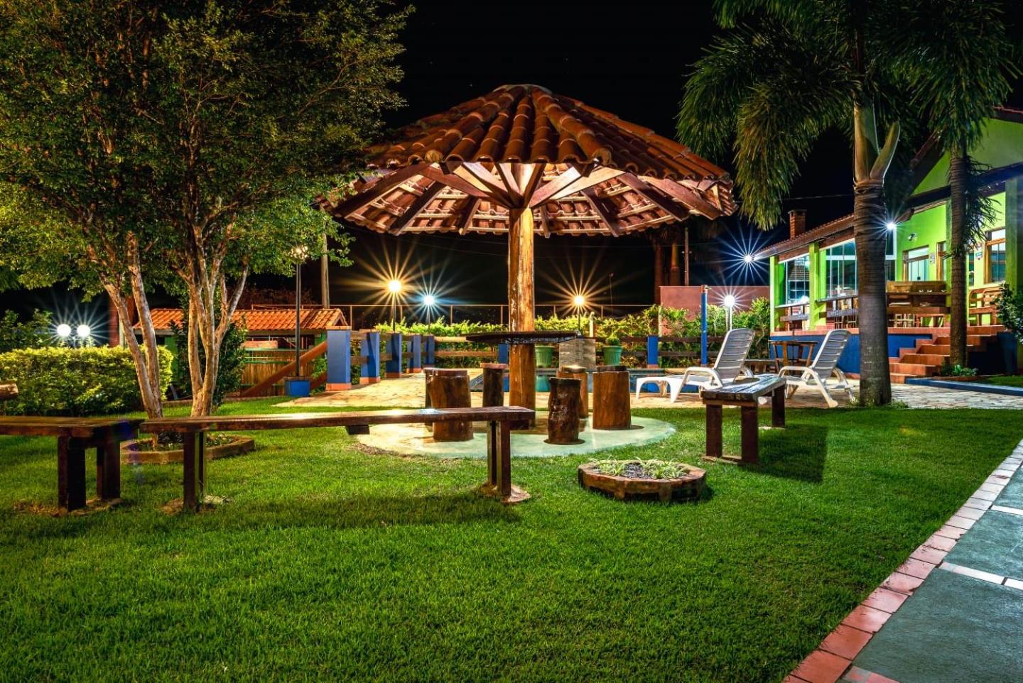 CHÁCARA TOP, com VISTA das Montanhas, PISCINA, PET FRIENDLY,, ESTACIONAMENTO ,Wi-Fi 213 Mbps
