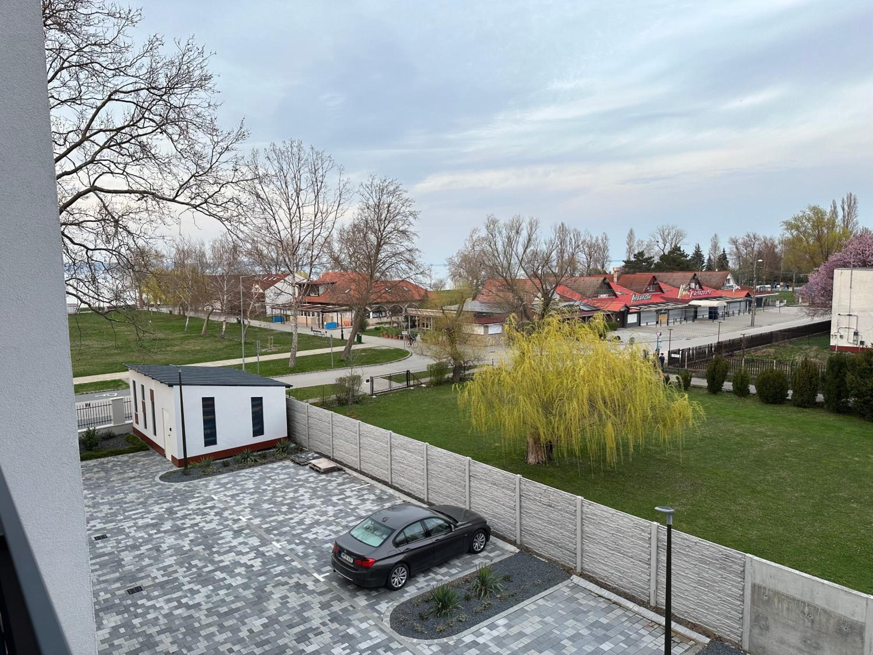 Scamard Apartman