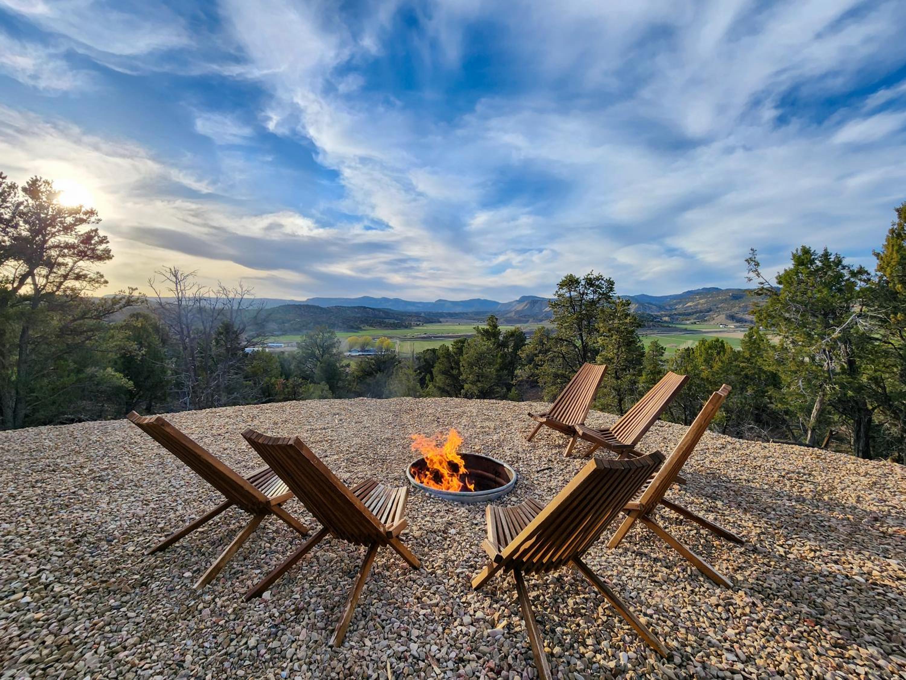Juniper Mountain Retreat- Hot tub, Views, Between Zion and Bryce view 2