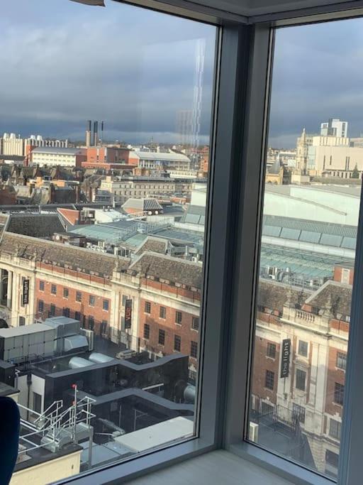 Award Winner of 2026 &2025 traveller & Best guest rated apartment, two bedroom, #1 Leeds city centres most central location, Great 180 degree views,balcony view 5