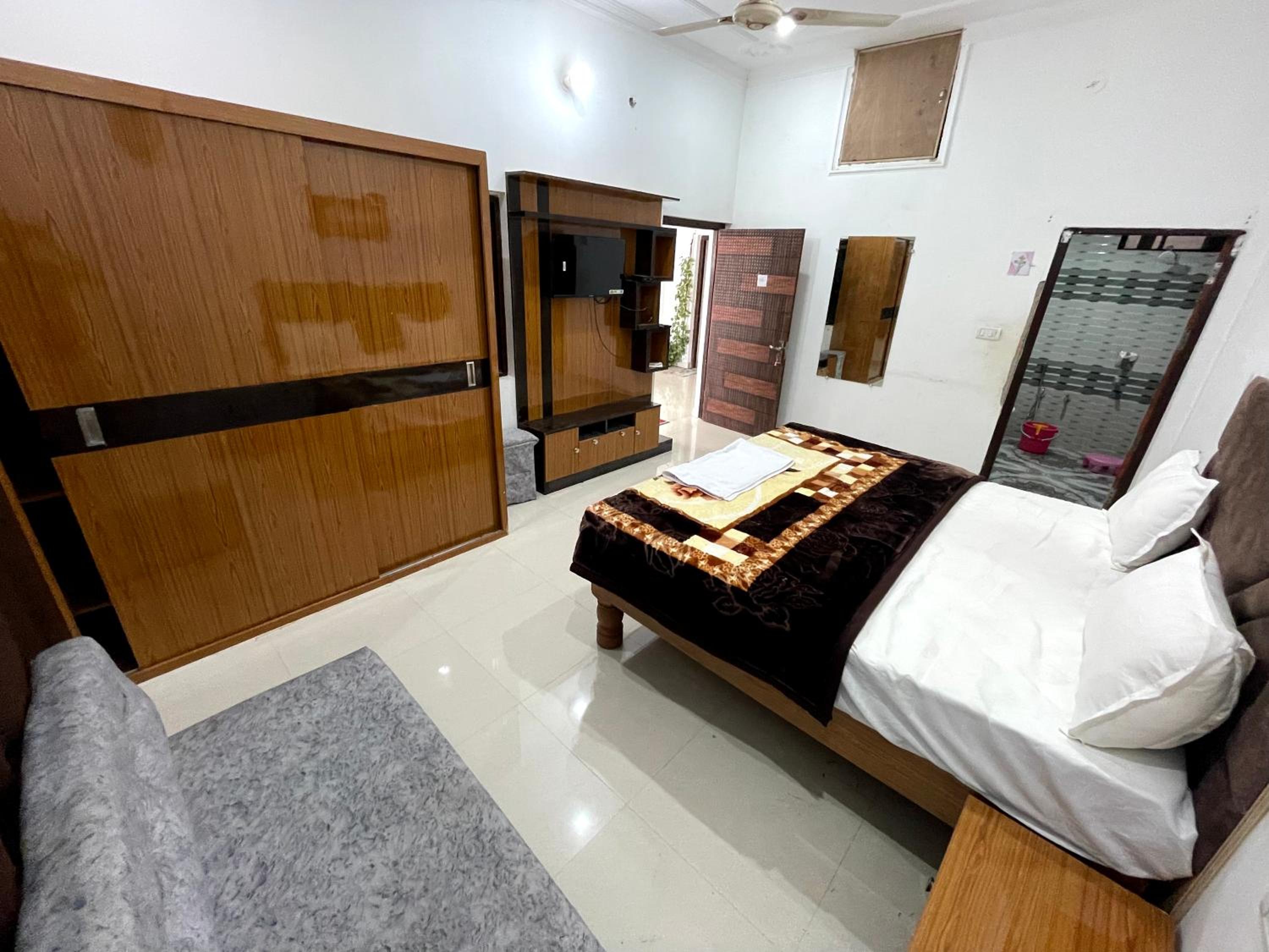 PARI HOMESTAY view 4