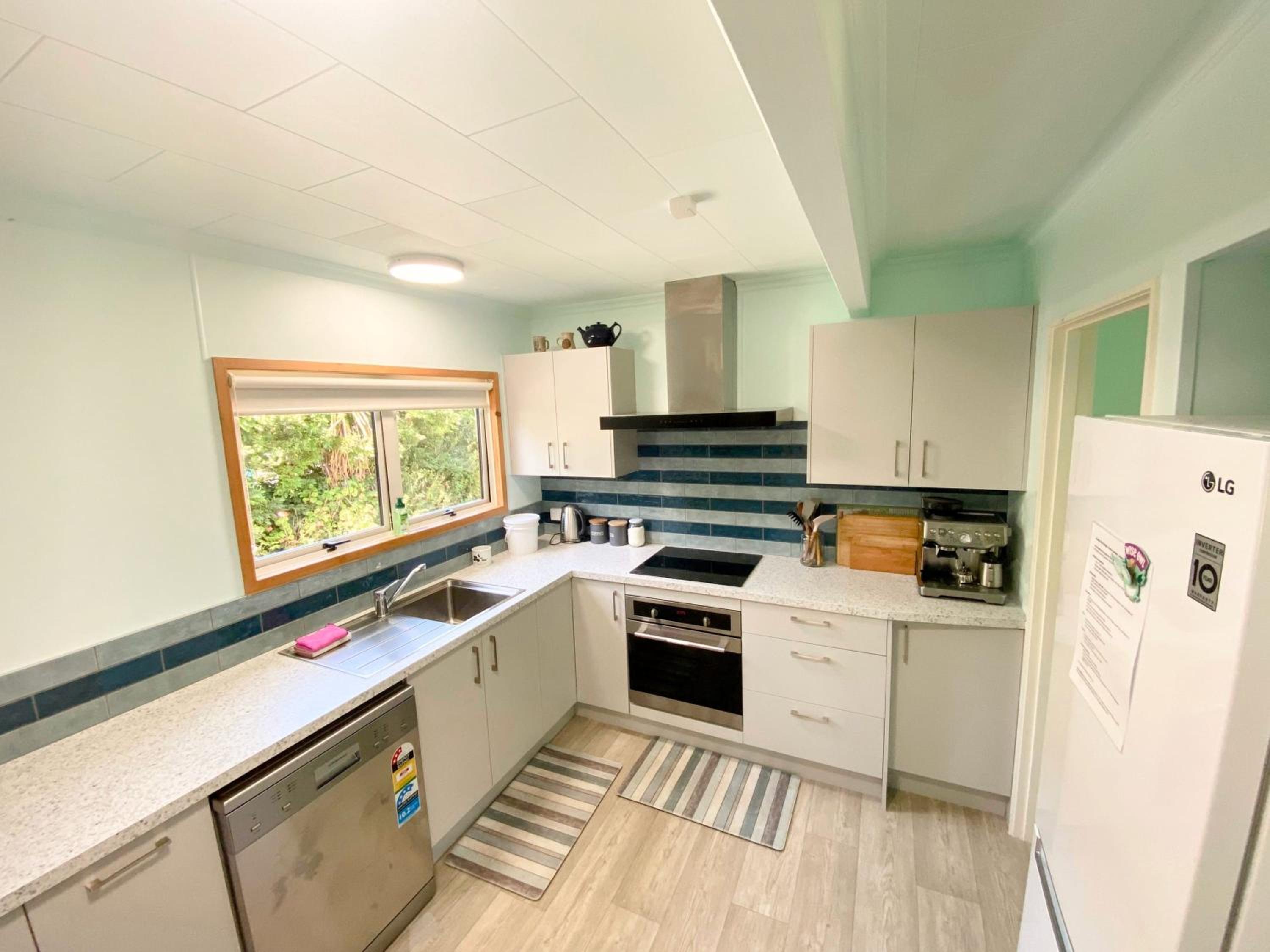 Coastal Charm in Patons Rock view 5