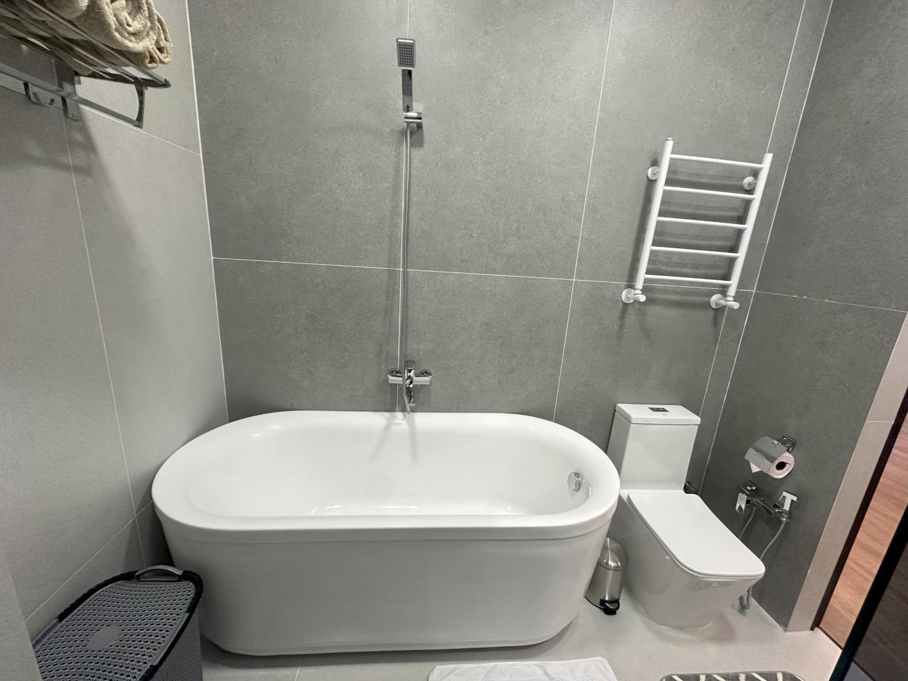 Minor-River apartment