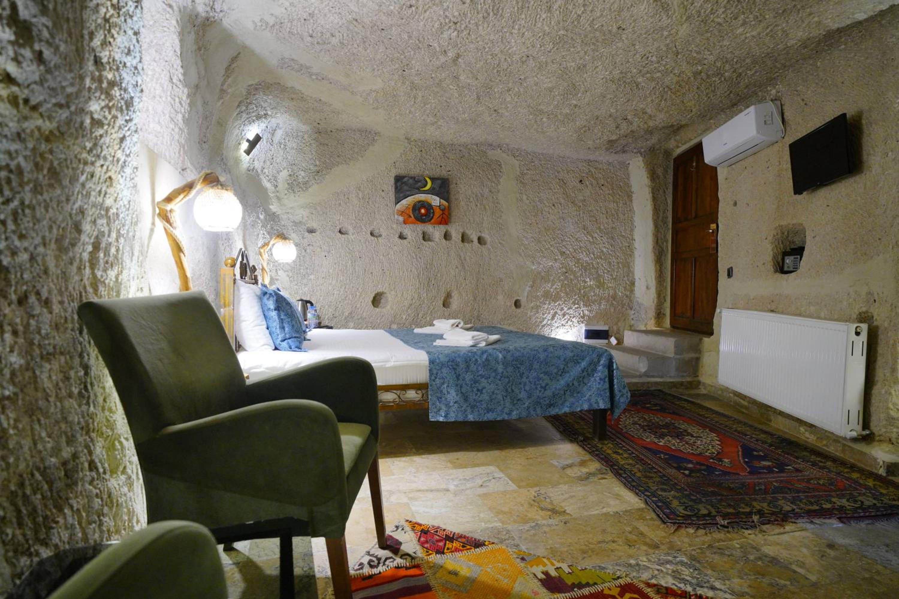 Emit Cave Hotel - Image 47