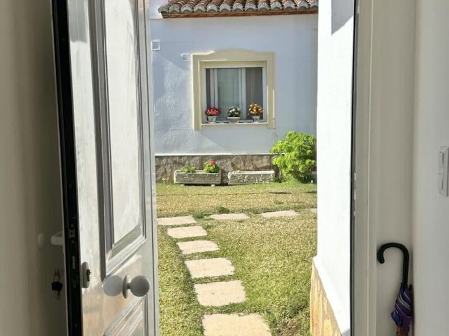 Tranquil two bedroom house in Beniarbeig