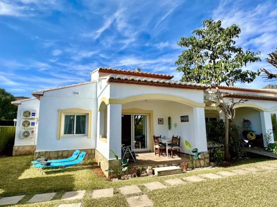 Tranquil two bedroom house in Beniarbeig