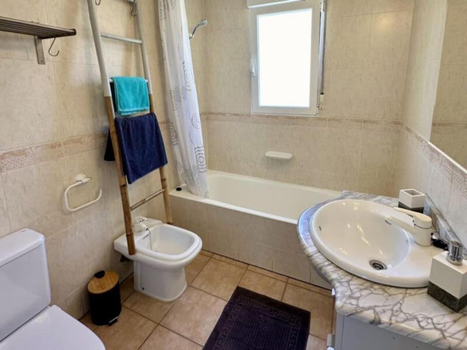 Tranquil two bedroom house in Beniarbeig