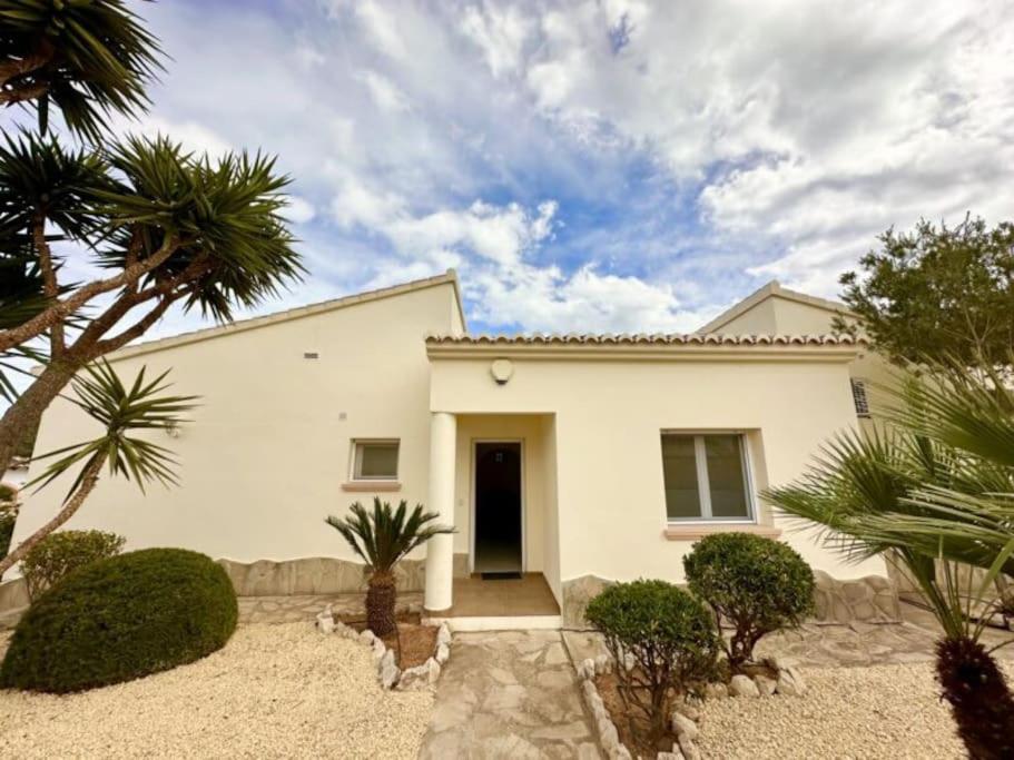 Three bedroom villa with private pool in Moraira