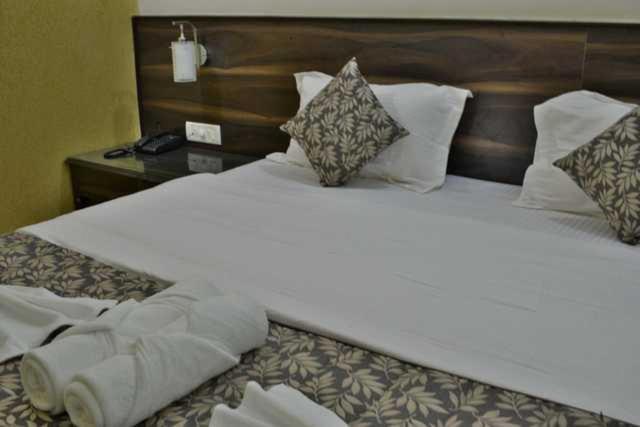 Aveeno Resort near Calangute and Baga view 5