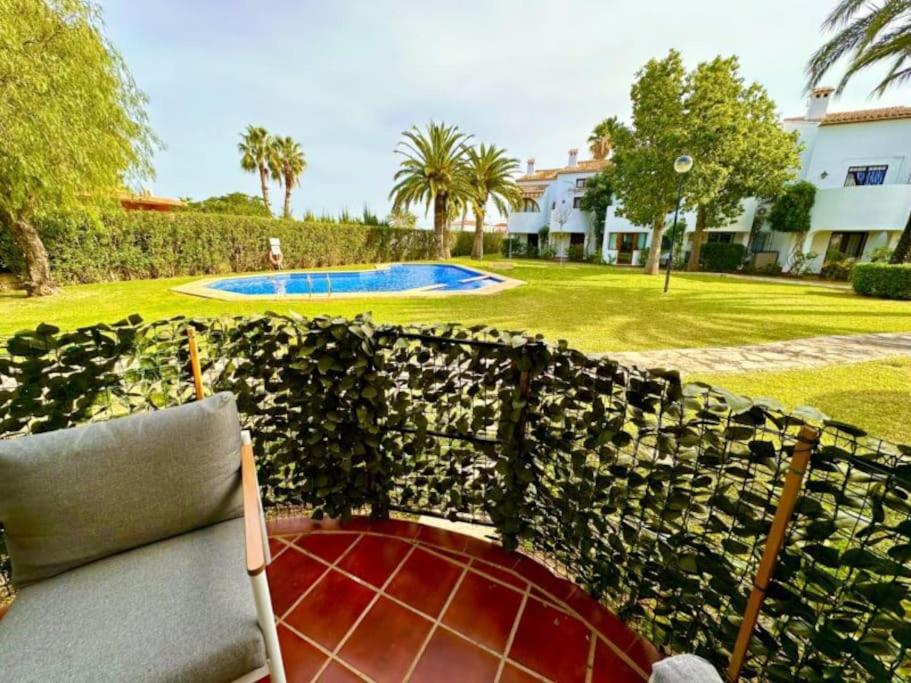 One bedroom Denia apartment with communal pool