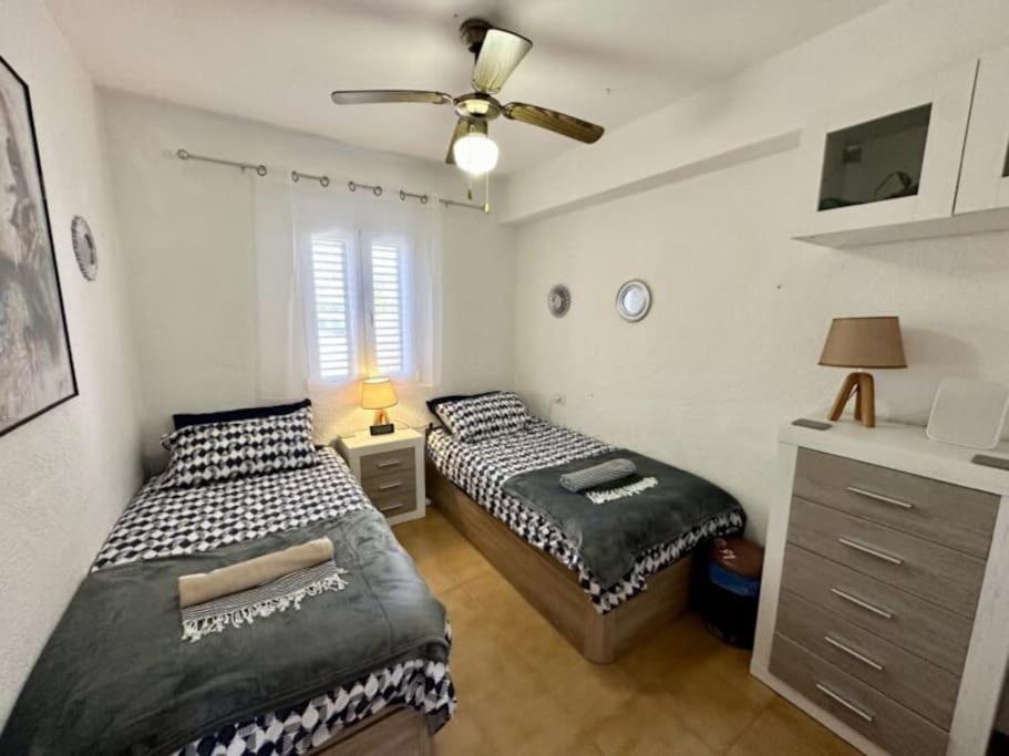 One bedroom Denia apartment with communal pool