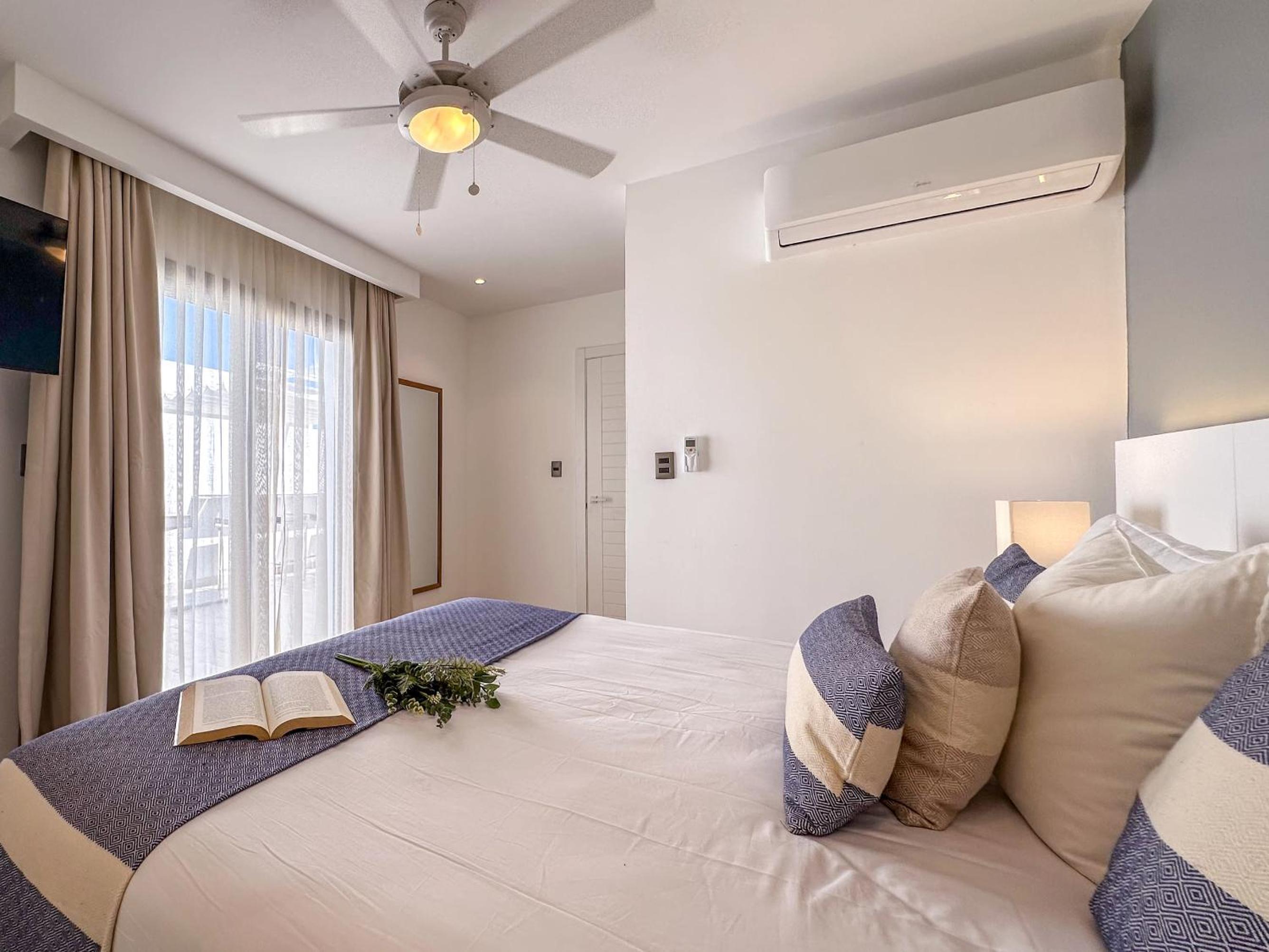 Fantastic new Penthouse w Rooftop Picuzzi