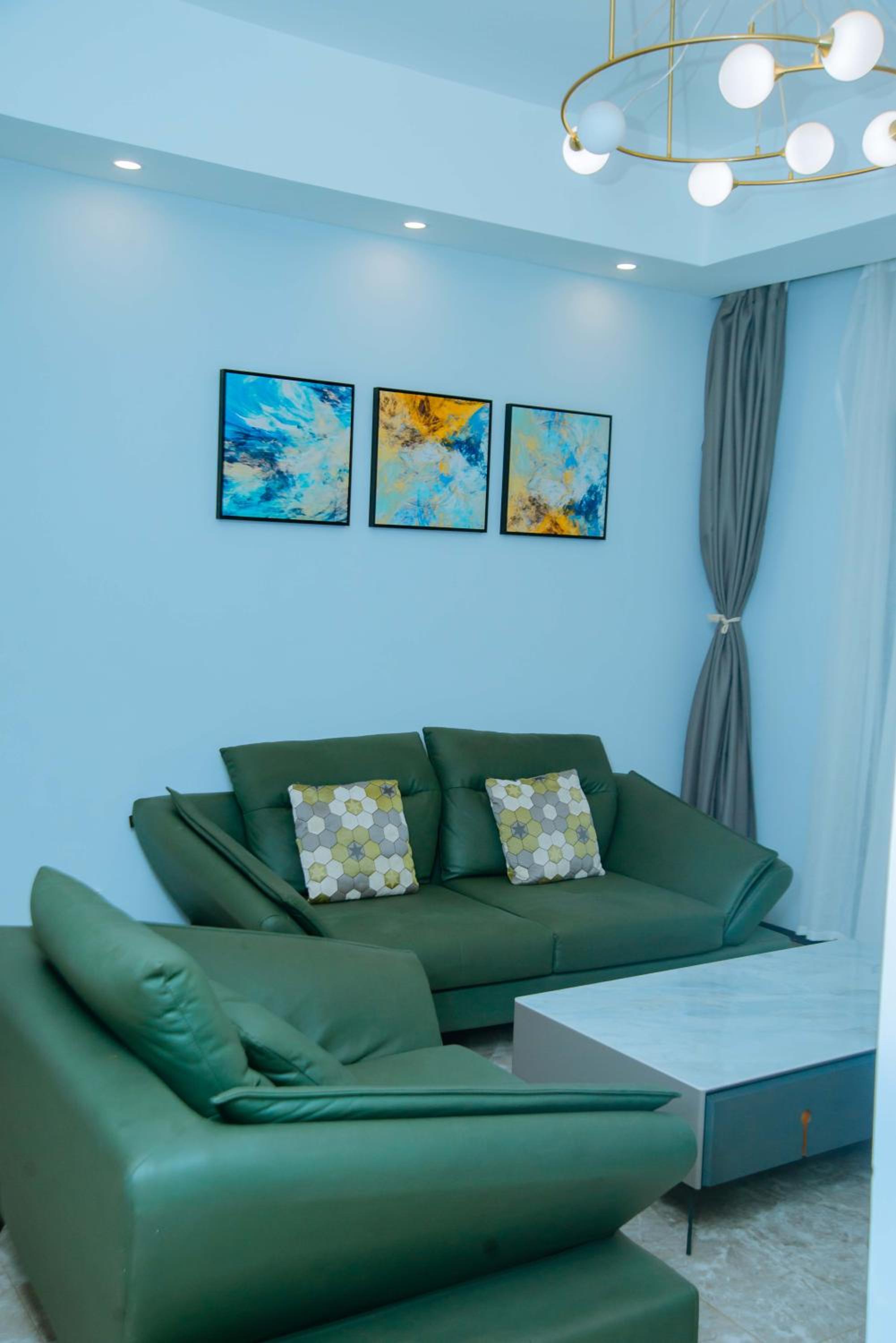 4 Elizabeth Golf Apartment