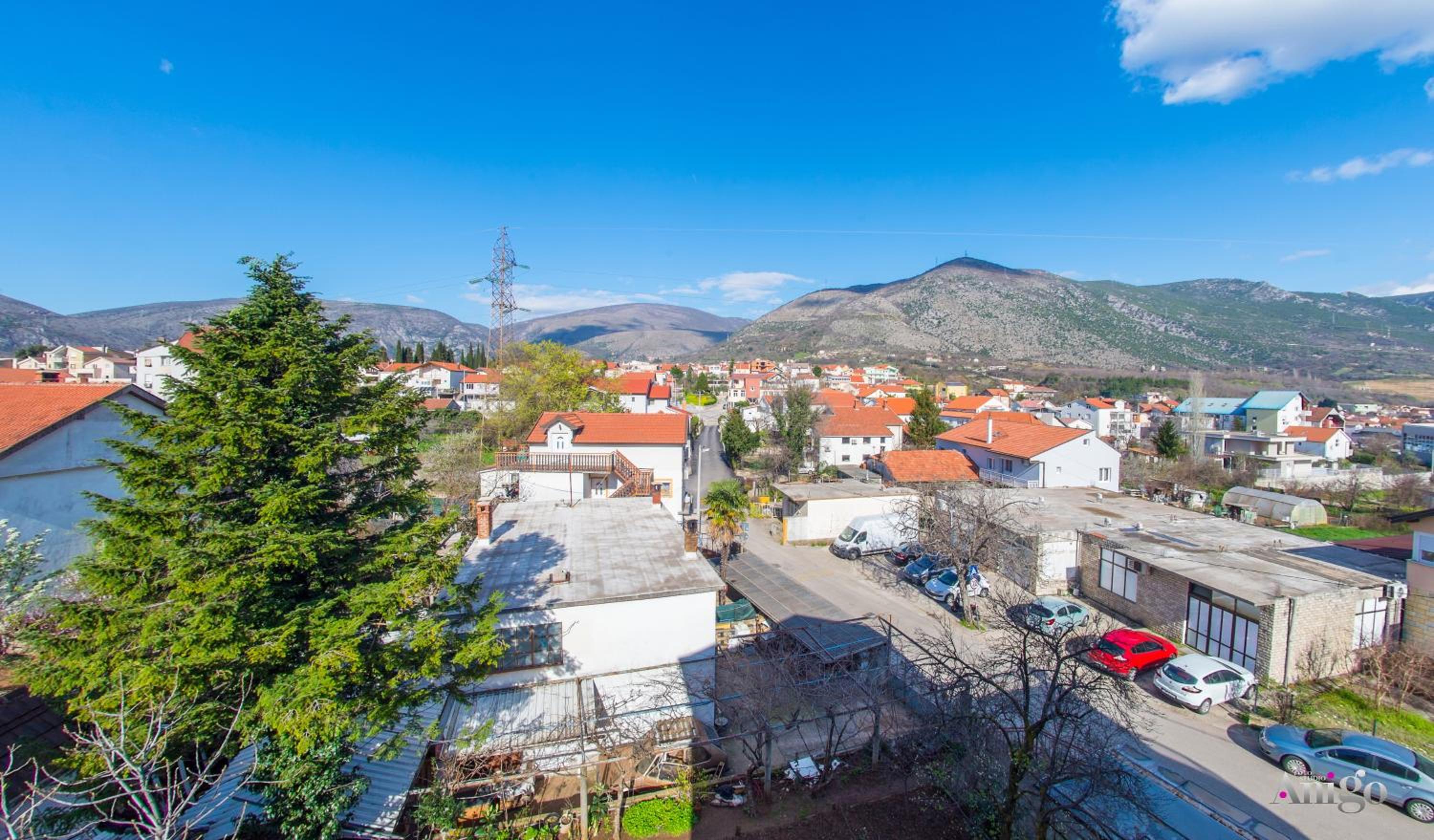 Spacious apartment overlooking Mostar