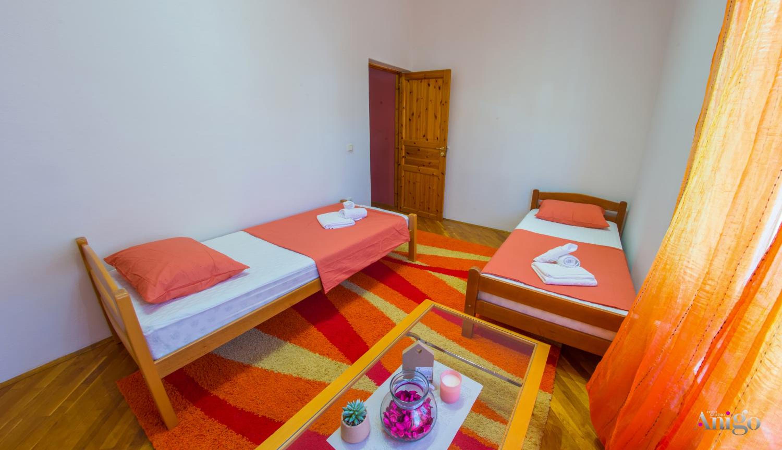 Spacious apartment overlooking Mostar