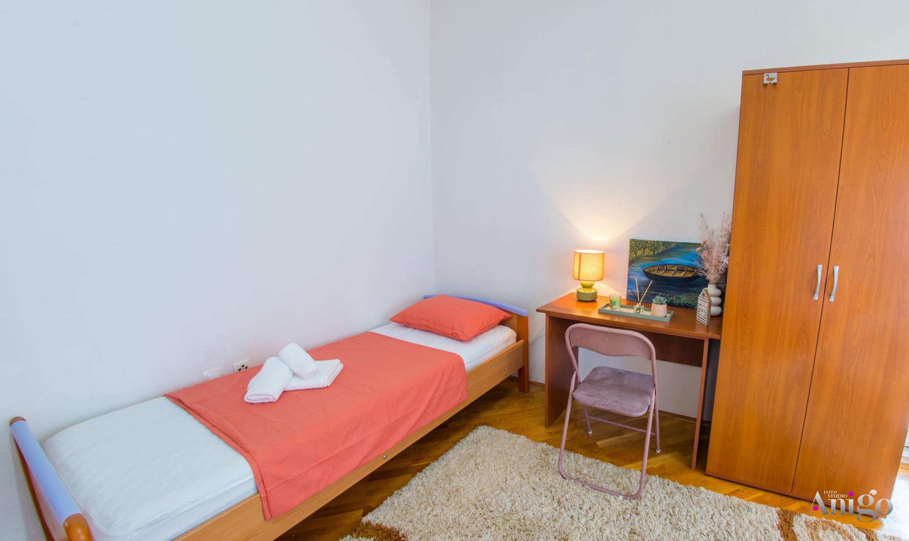 Spacious apartment overlooking Mostar