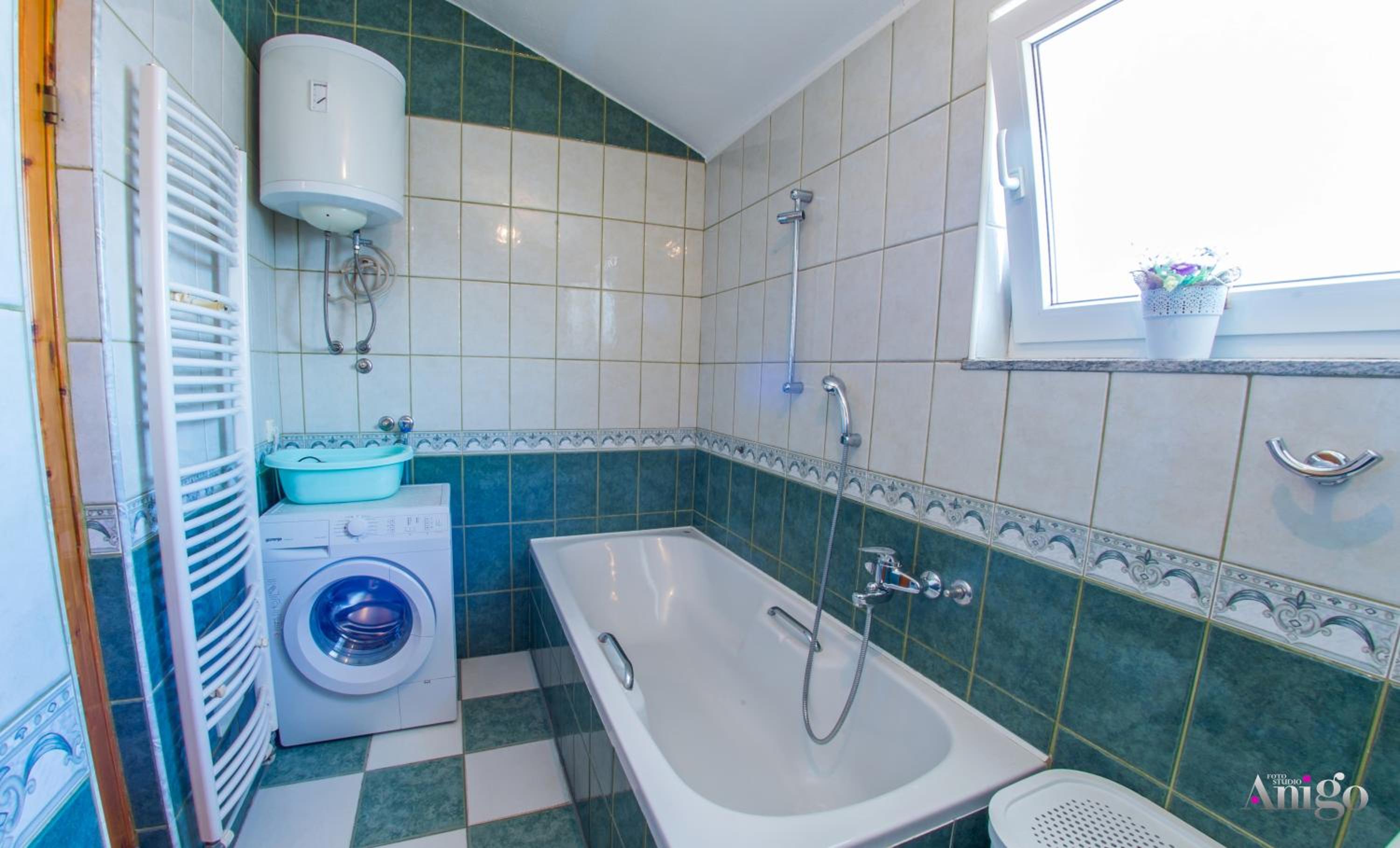 Spacious apartment overlooking Mostar
