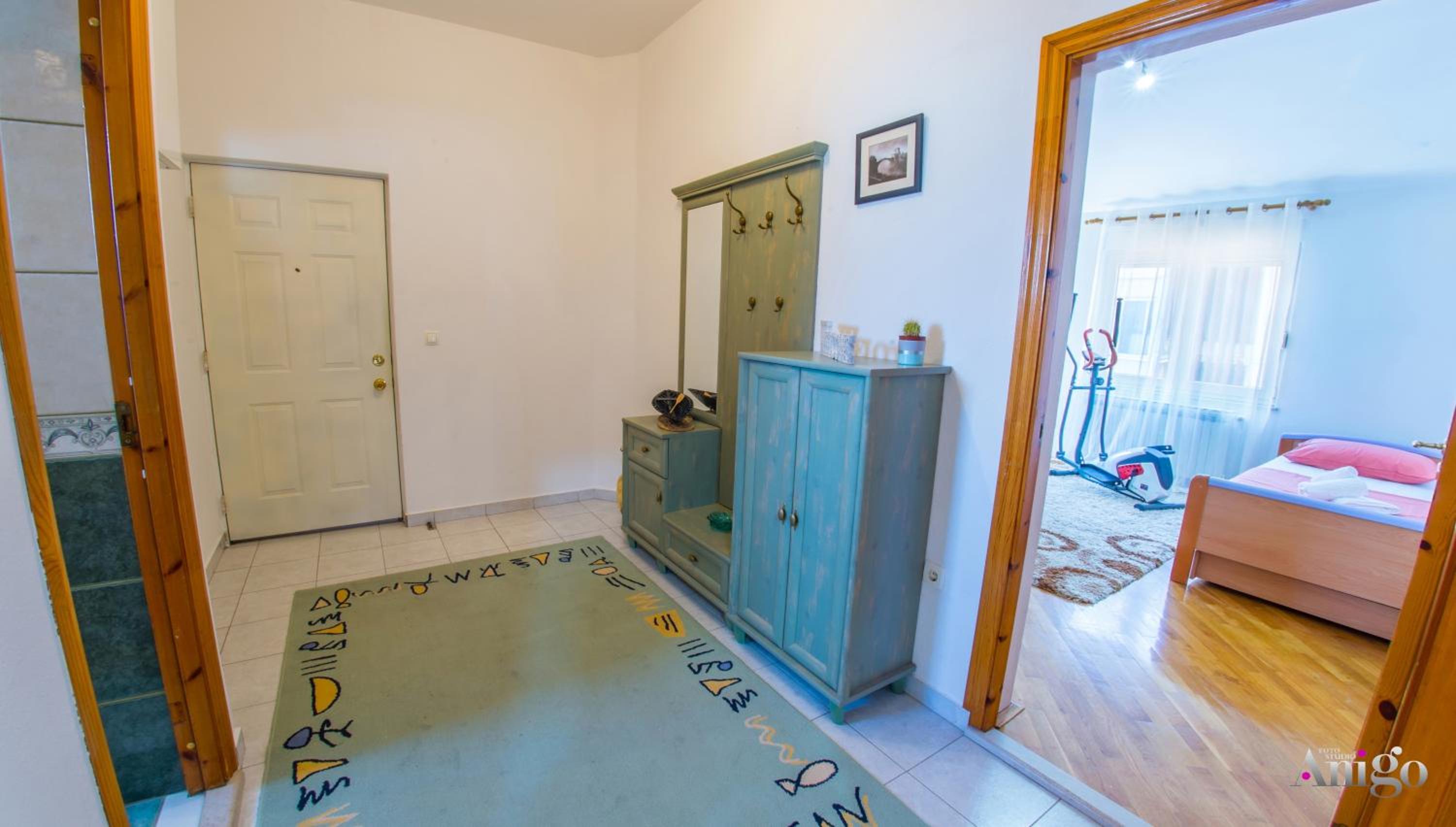 Spacious apartment overlooking Mostar