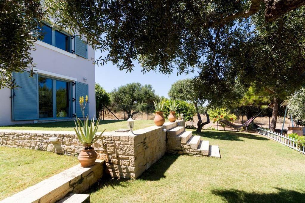 Delightful Seaside Villa